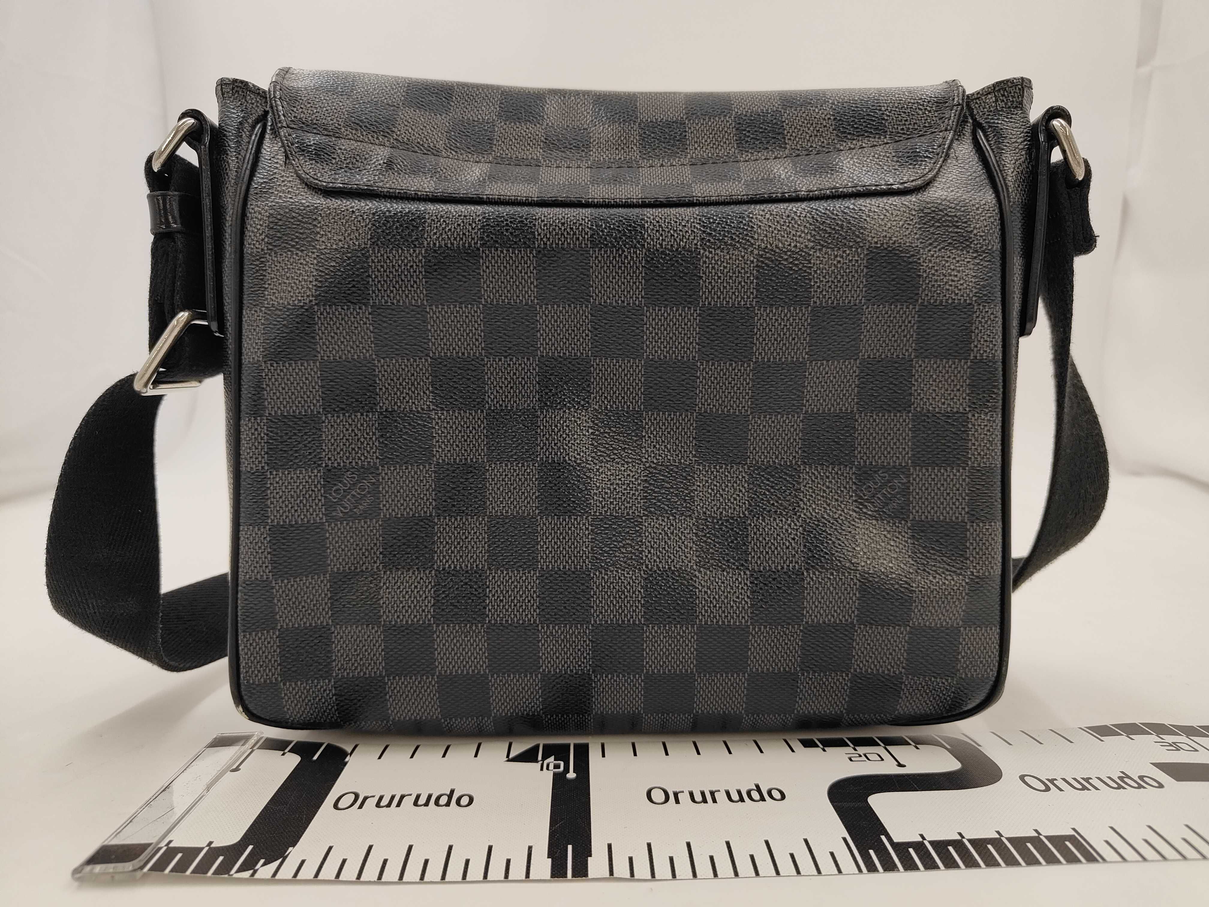 Damier Graphite District PM N41260 Black Shoulder Bag — view 2