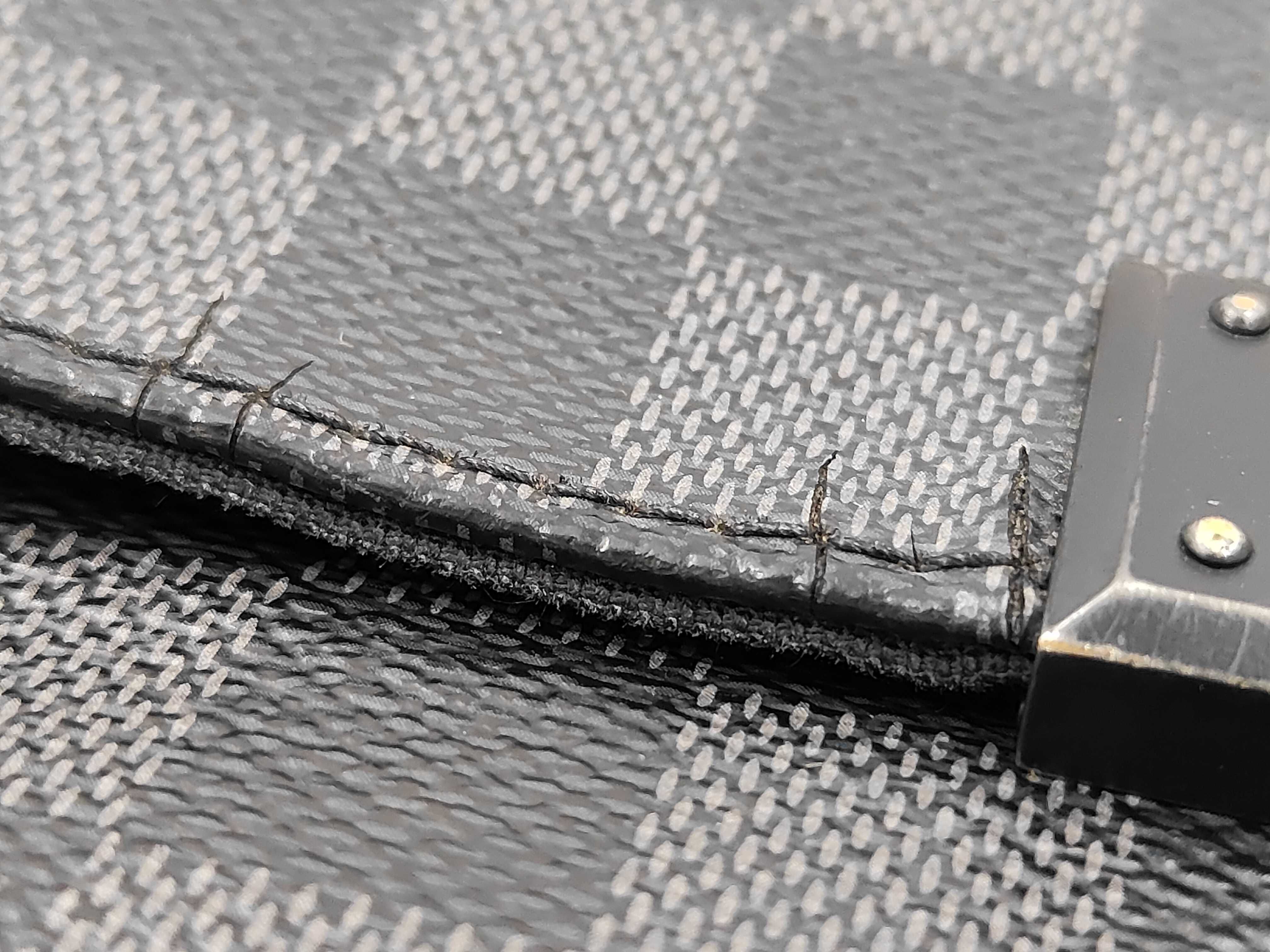 Damier Graphite District PM N41260 Black Shoulder Bag — view 5