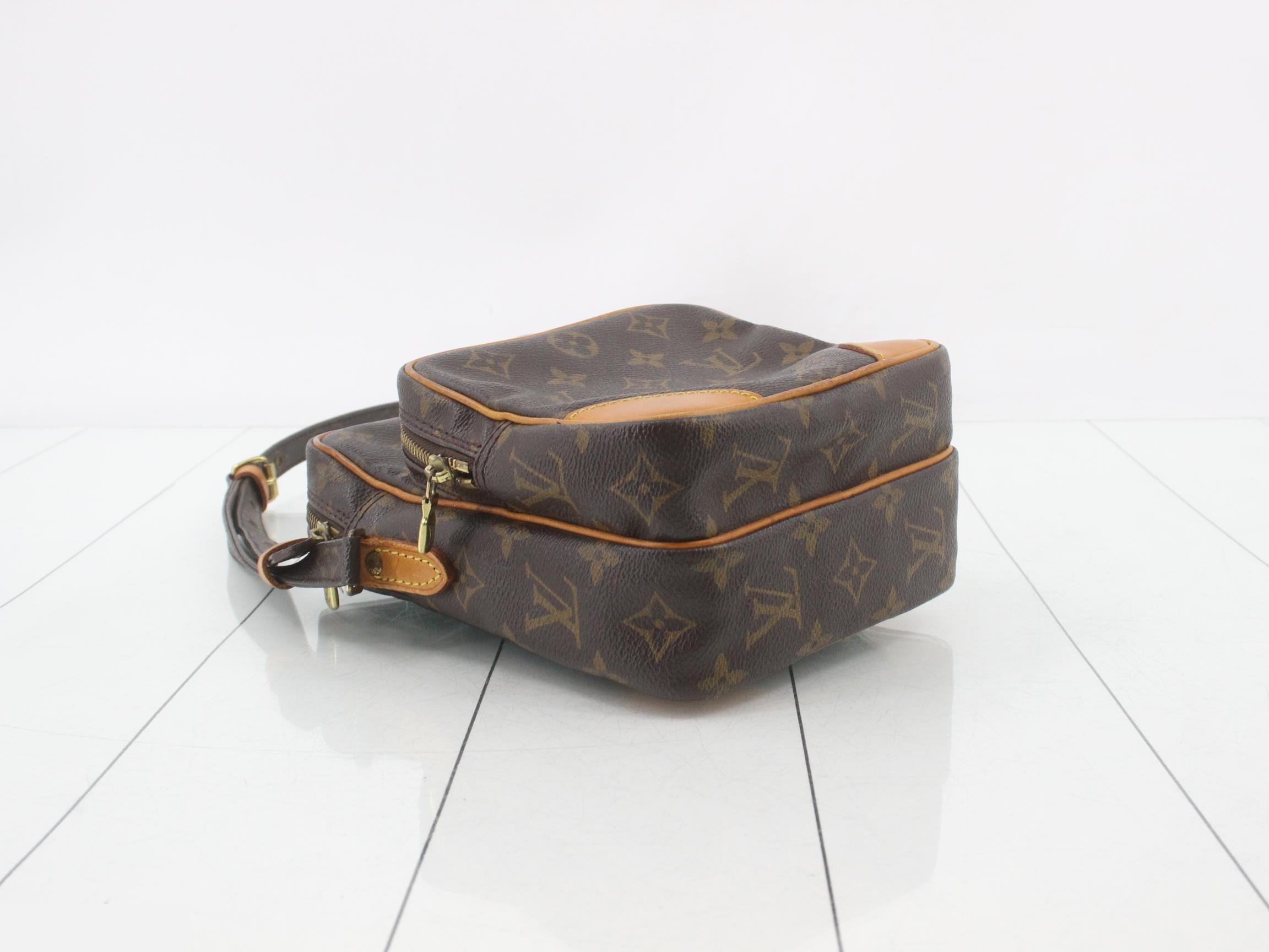Monogram Amazon — view 5