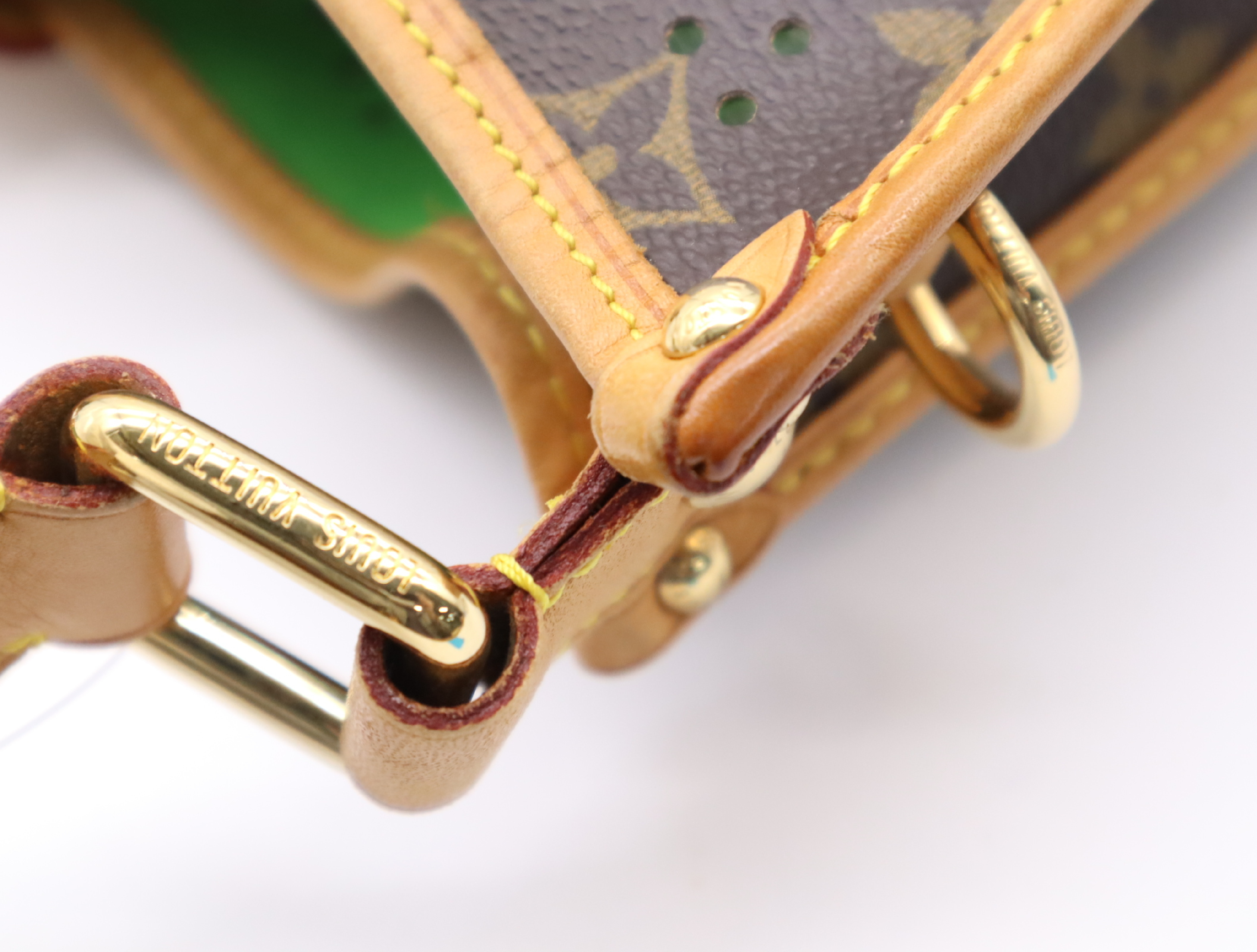 M95173 Perfo Musette Vert Shoulder Bag with Dust Bag — view 9