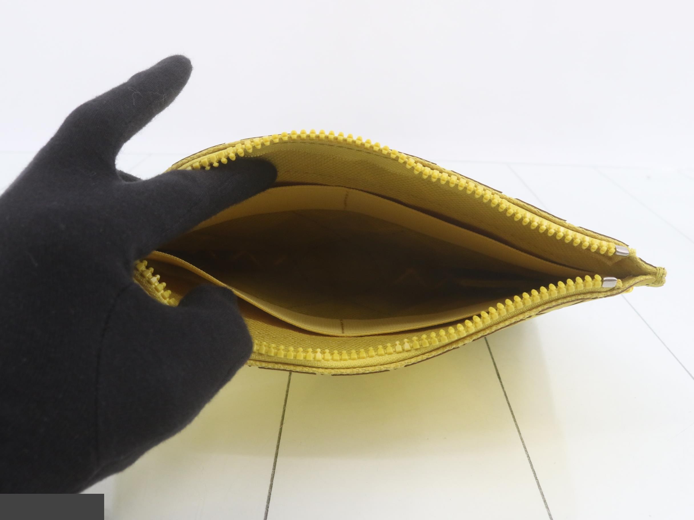 Intrecciato Clutch Bag, Rubber, Yellow — view 4