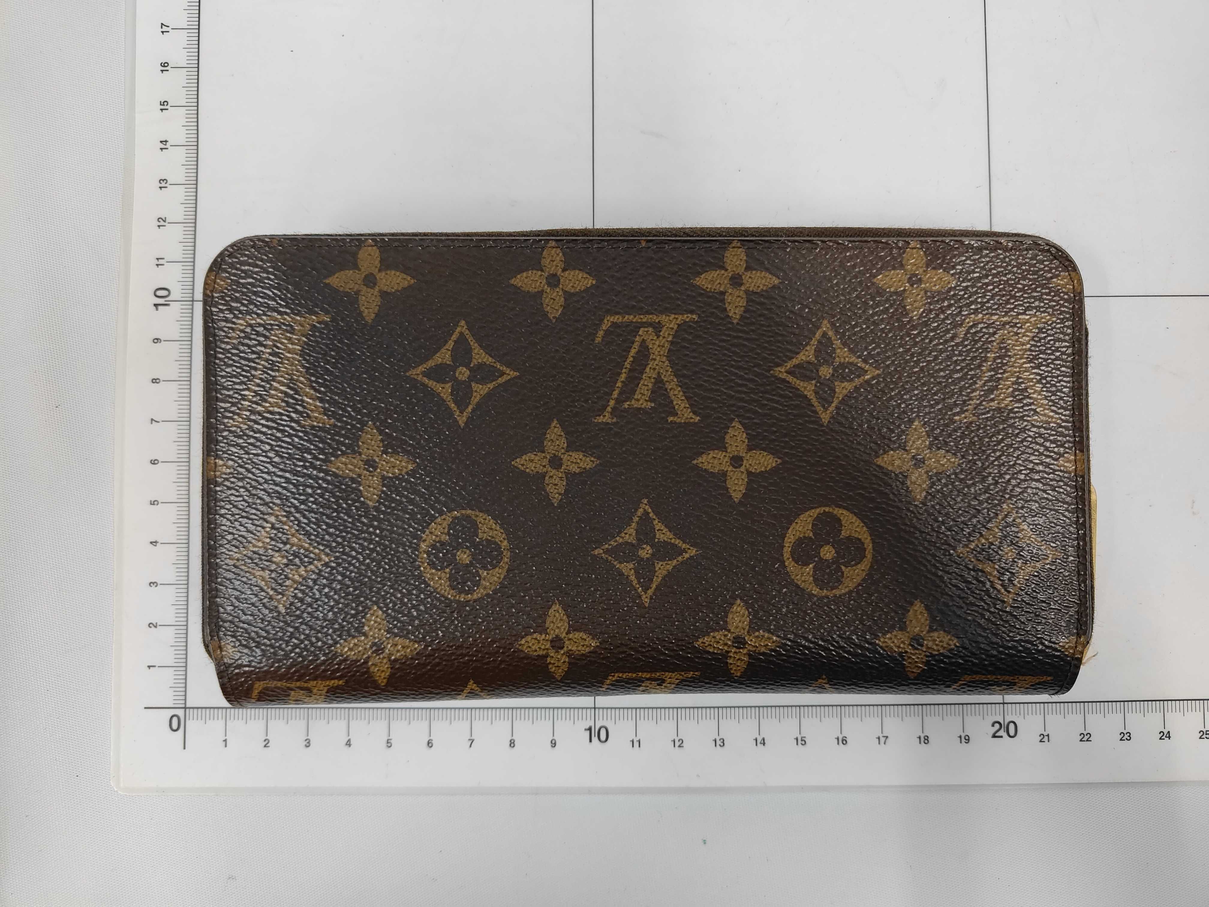 Monogram Zippy Wallet M42616 — view 2