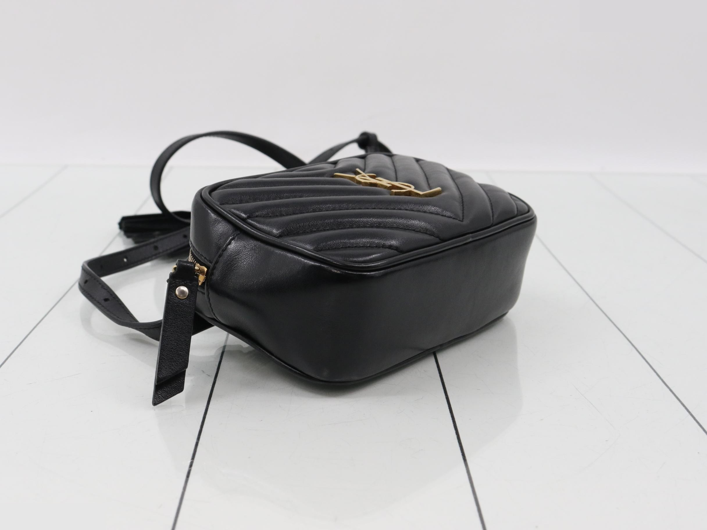 V-stitch waist bag with fringe, black — view 5