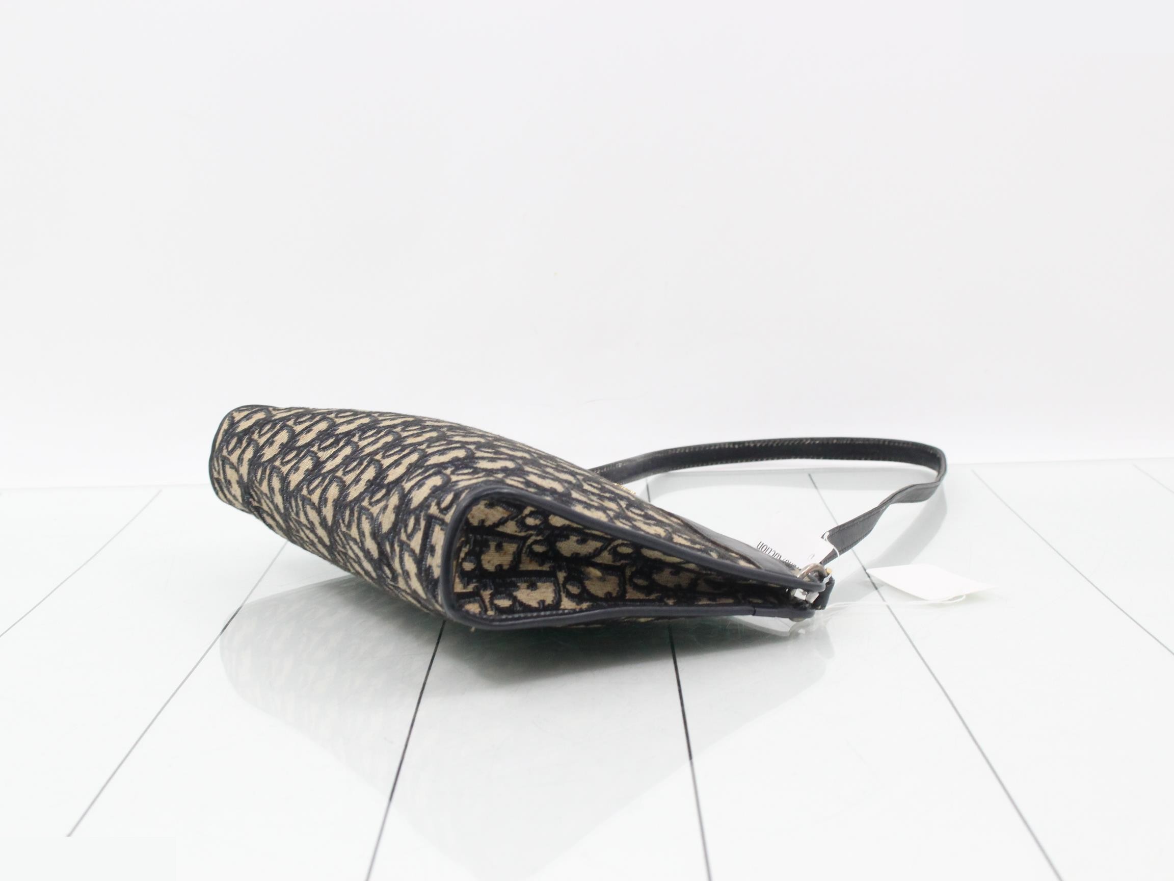 Shoulder bag — view 6