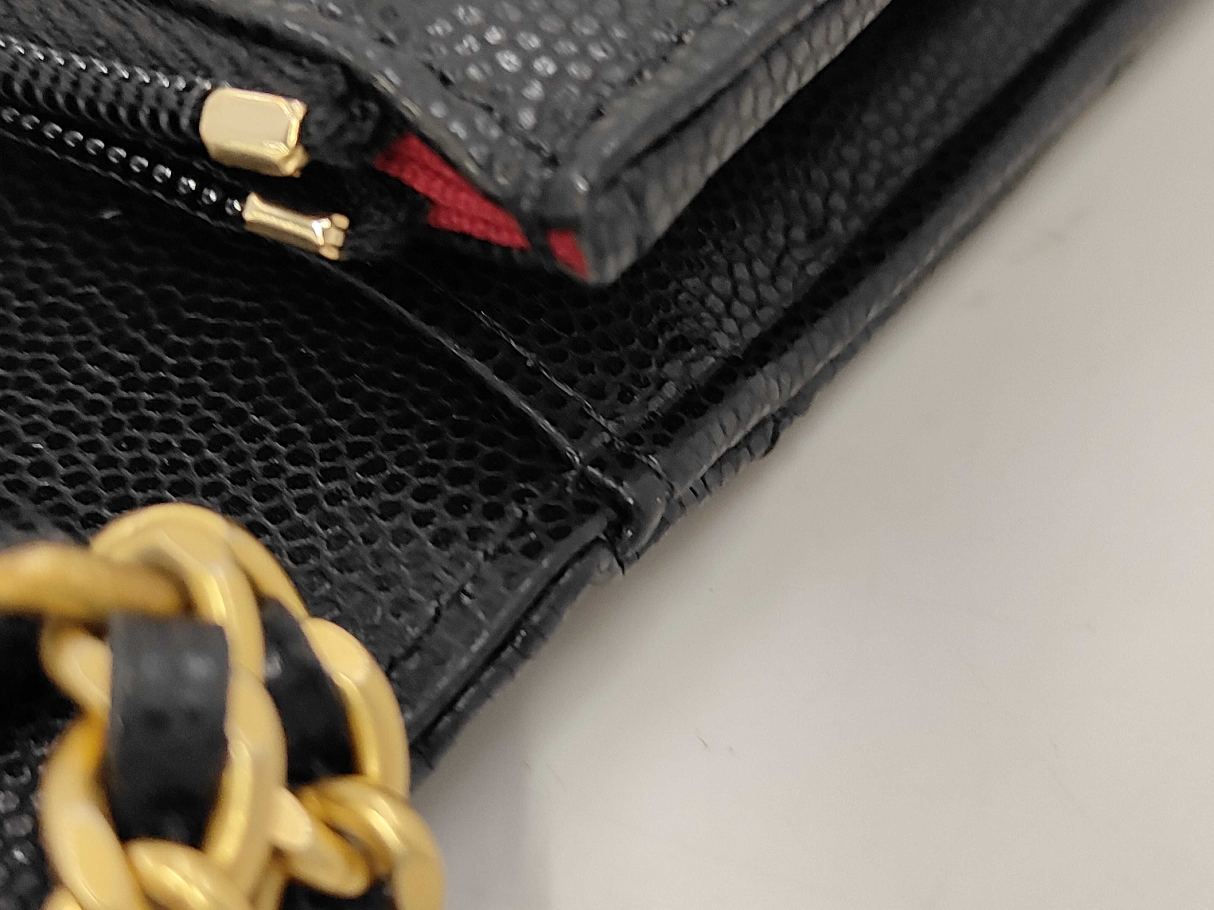 Matelassé Caviar Skin Gold Hardware Chain Wallet Shoulder Bag — view 9