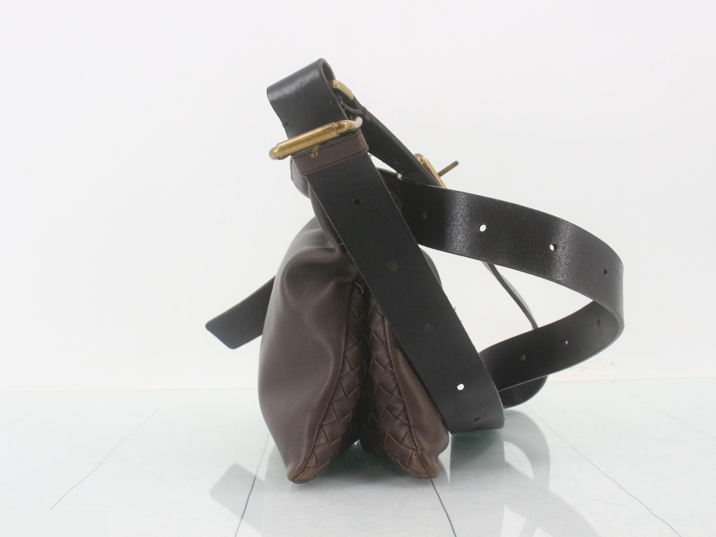 Intrecciato (bag) - Shoulder bag - Brown — view 4