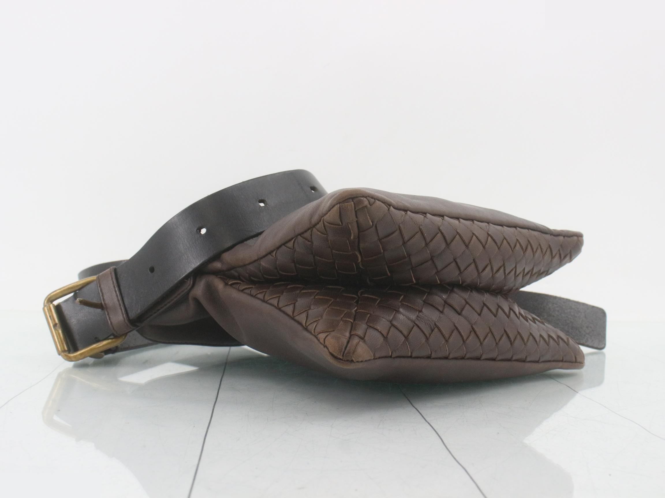 Intrecciato (bag) - Shoulder bag - Brown — view 5