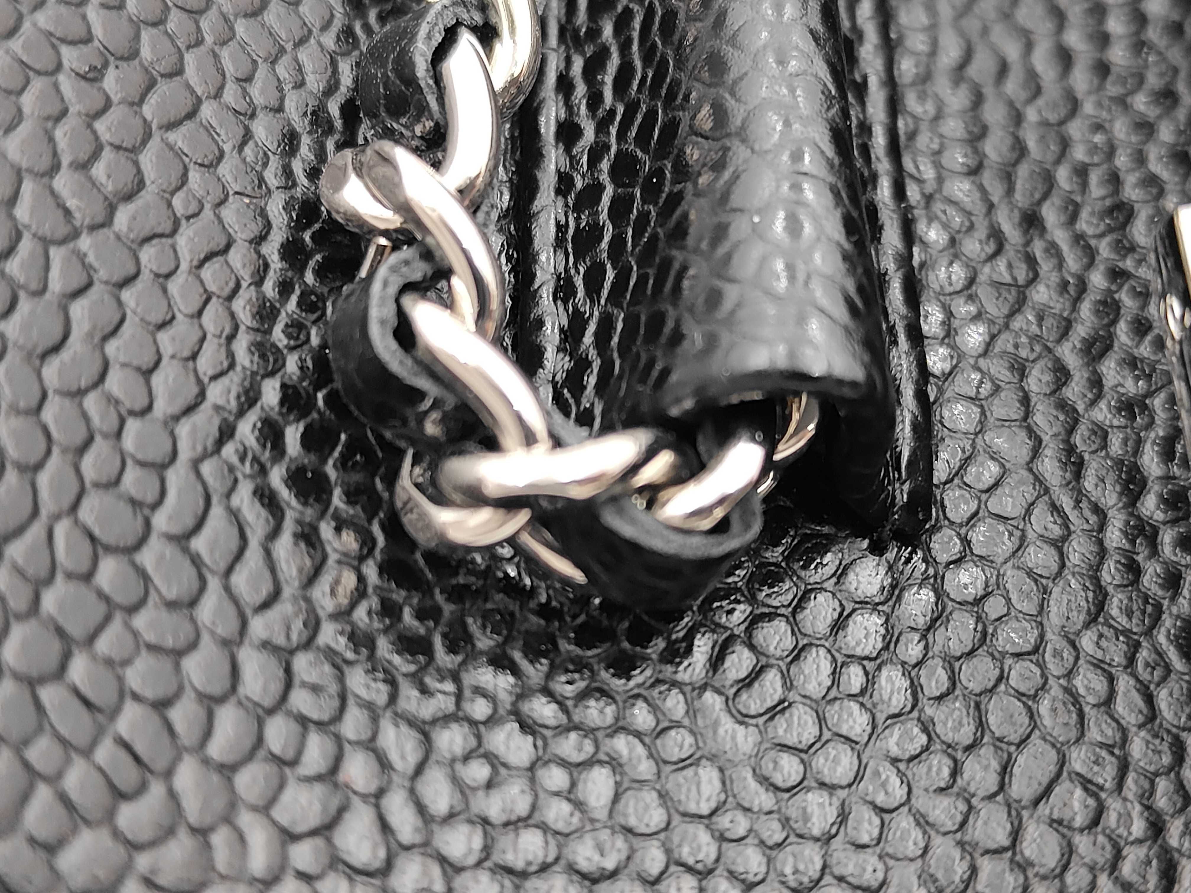 Caviar Skin Chain Shoulder Bag Chain Wallet Black IC Plate Shoulder Bag — view 7
