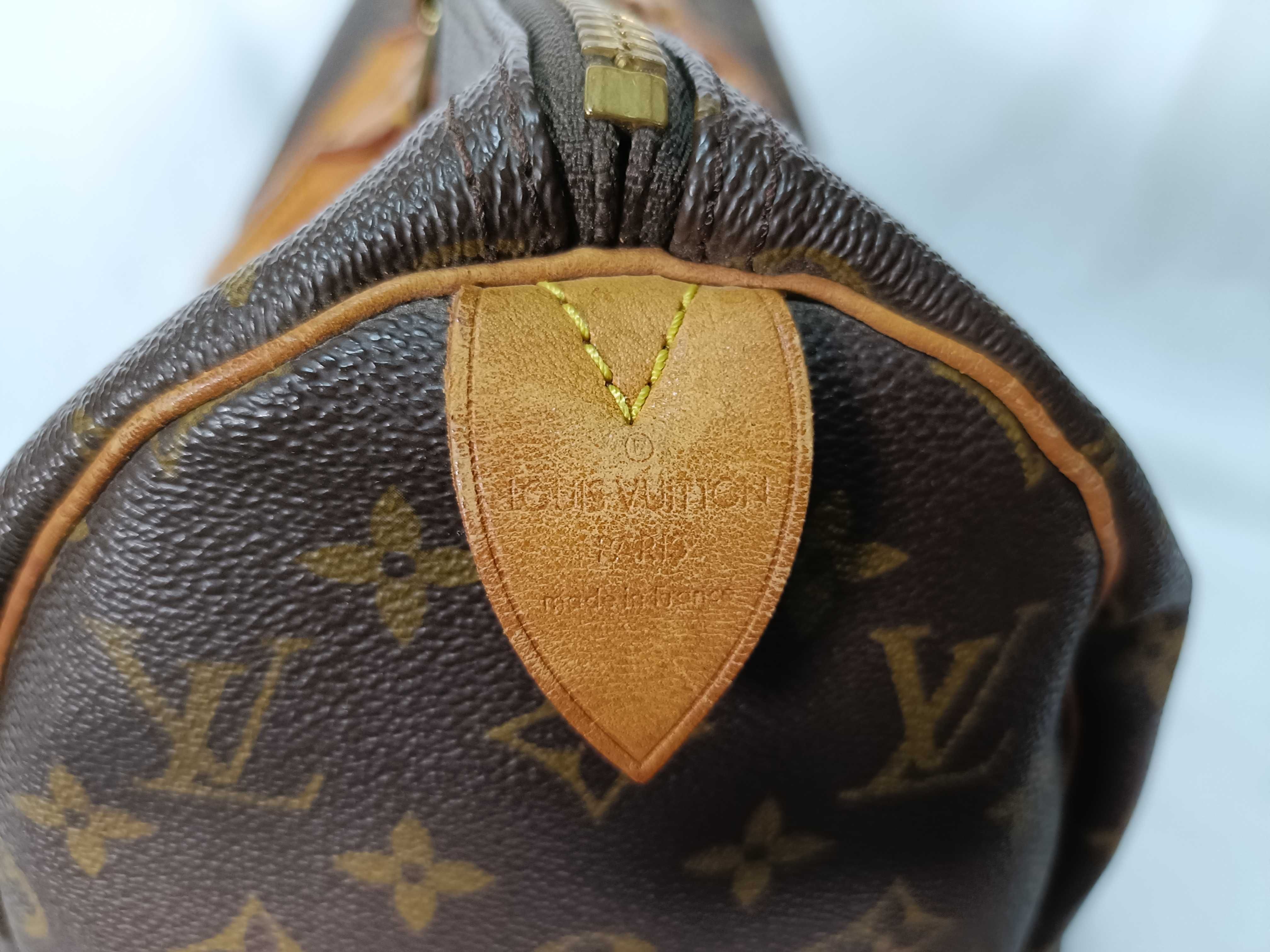 PH- Keepall Bandouliere Monogram Canvas Brown Travel Bag (Boston Bag) — view 12