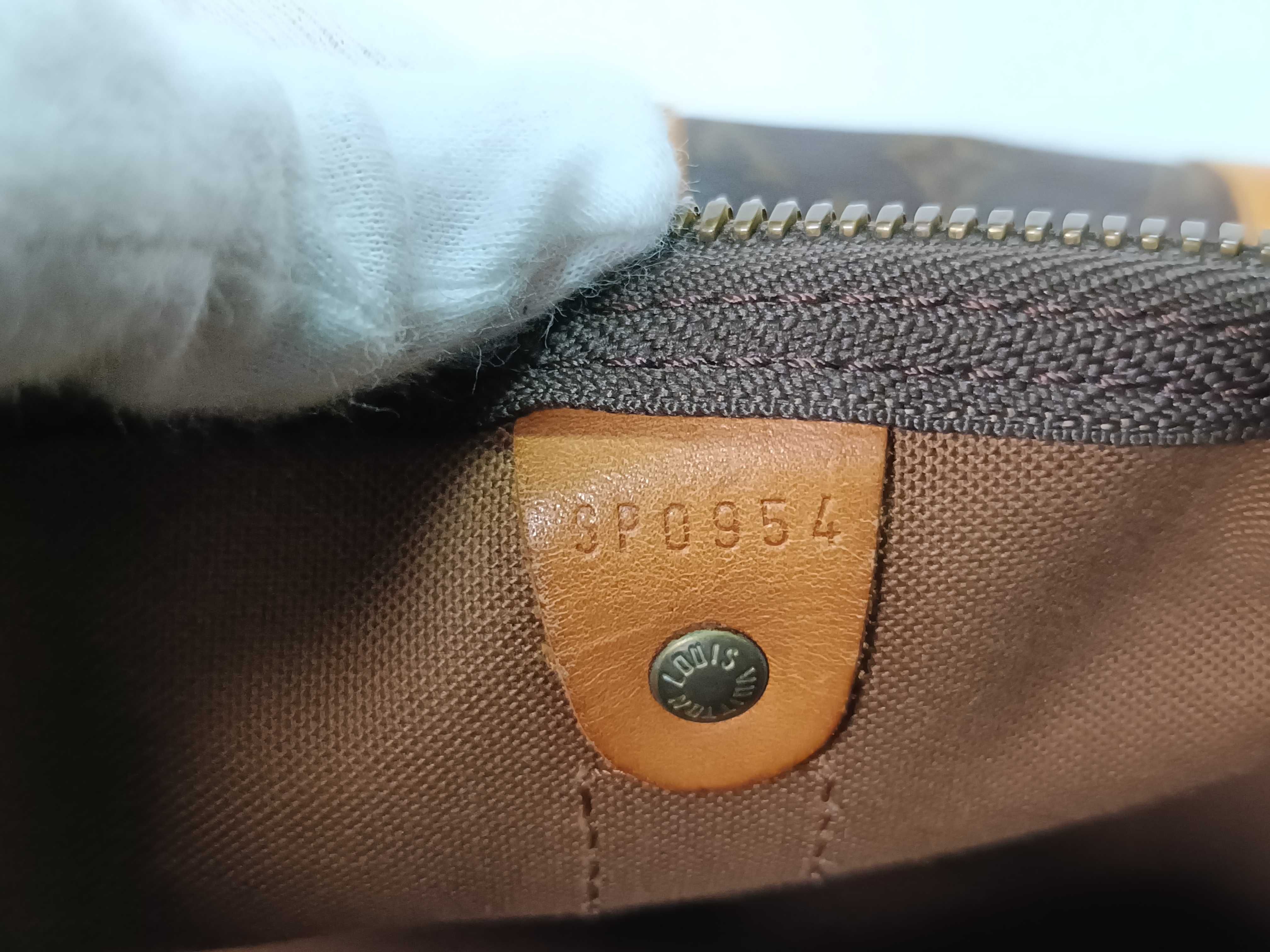 PH- Keepall Bandouliere Monogram Canvas Brown Travel Bag (Boston Bag) — view 14