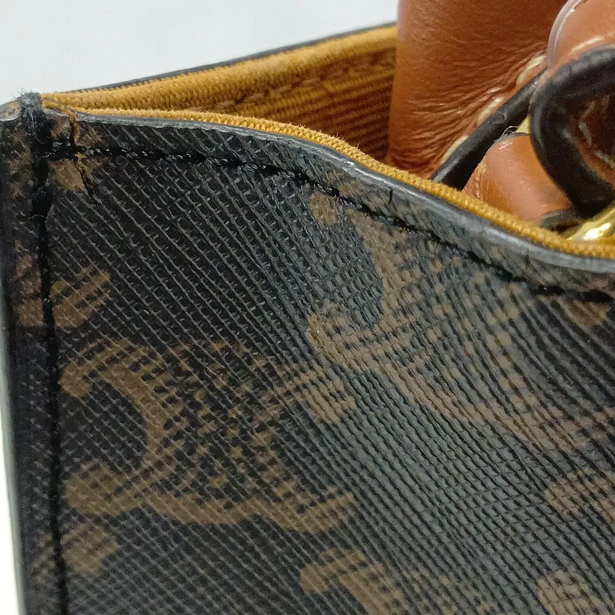 Triomphe Mini Vertical Cabas PVC x Leather 2-Way Handbag Brown — view 10