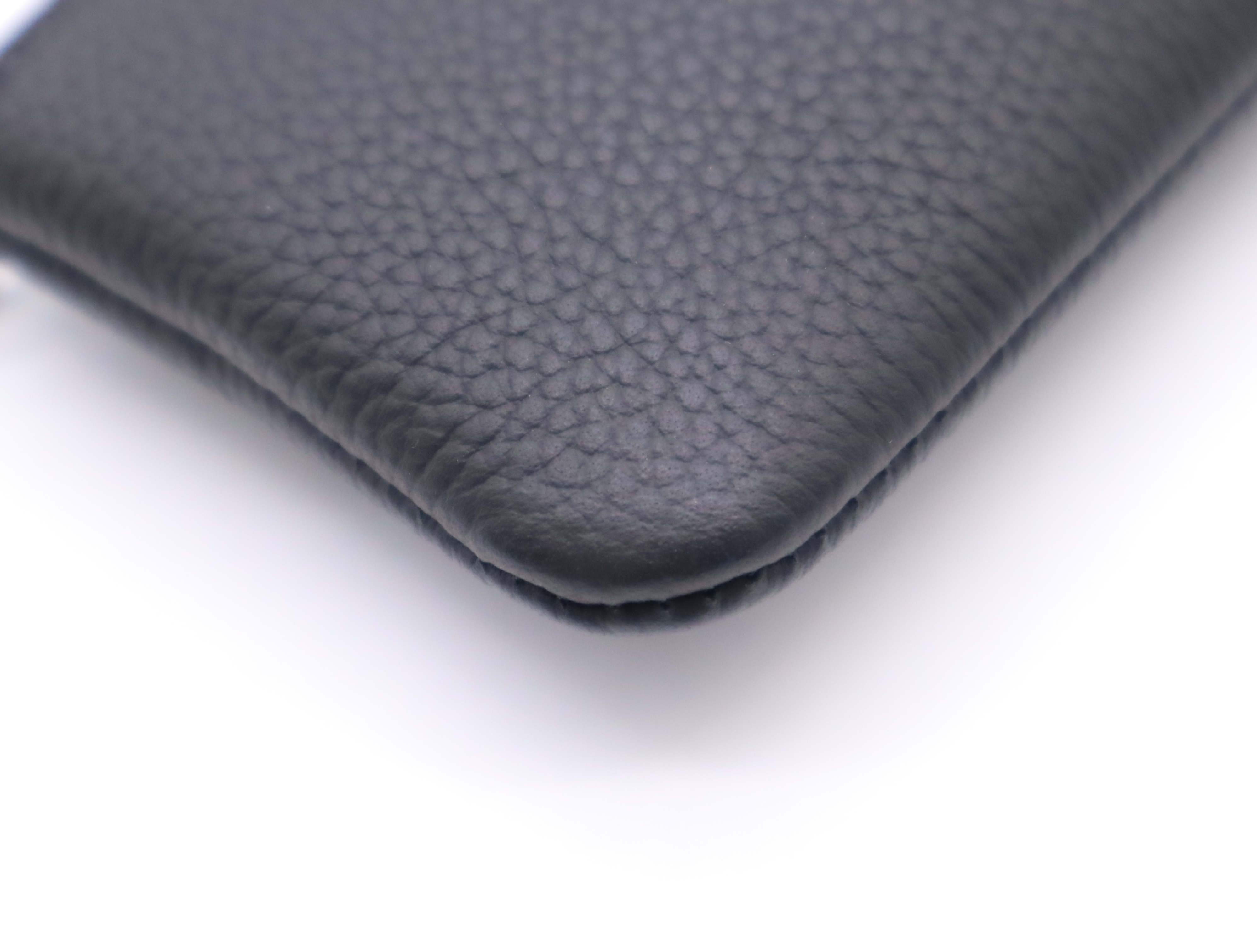 M81031 Aerogram Pochette Cle Coin Case with Dust Bag — view 6