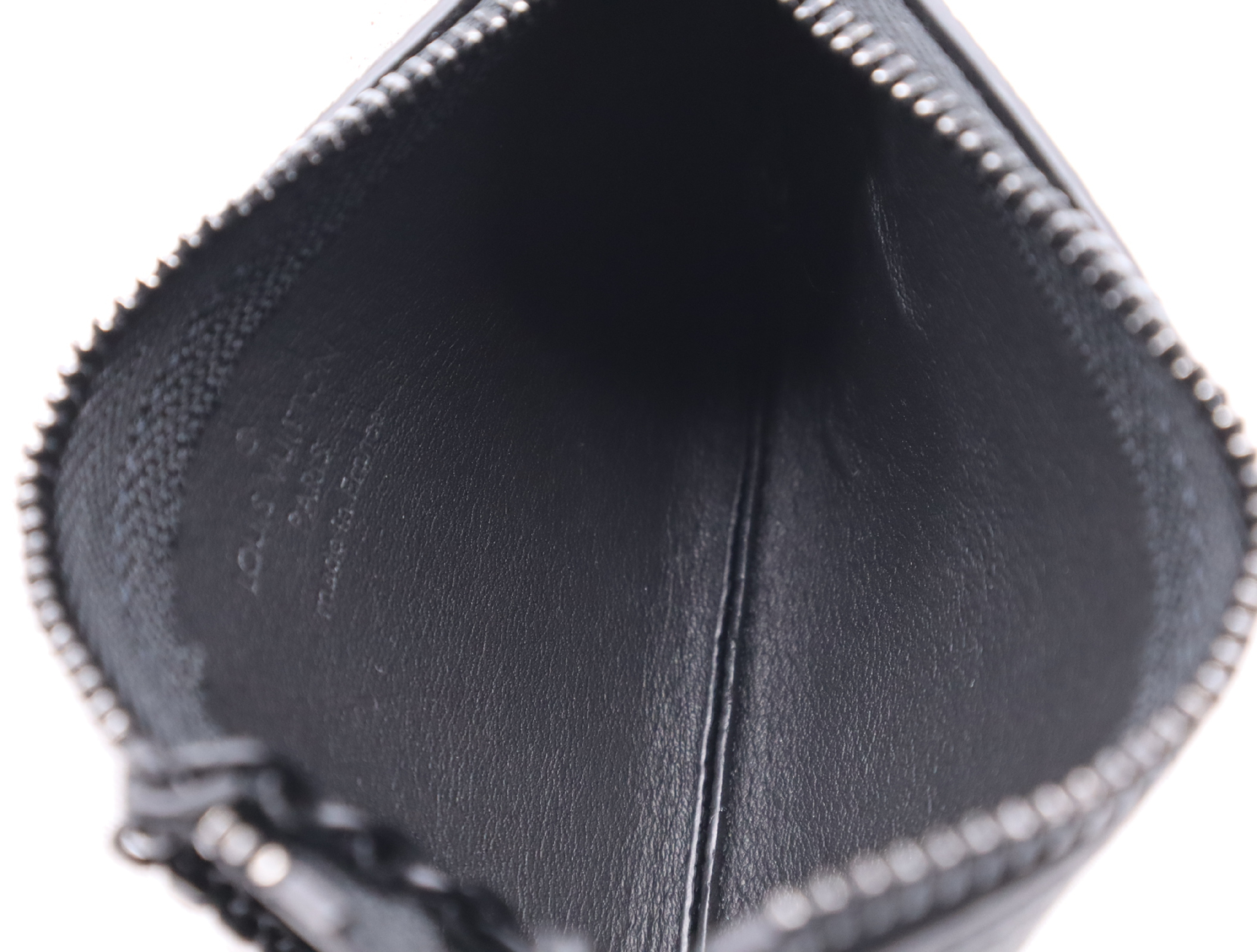 M81031 Aerogram Pochette Cle Coin Case with Dust Bag — view 10