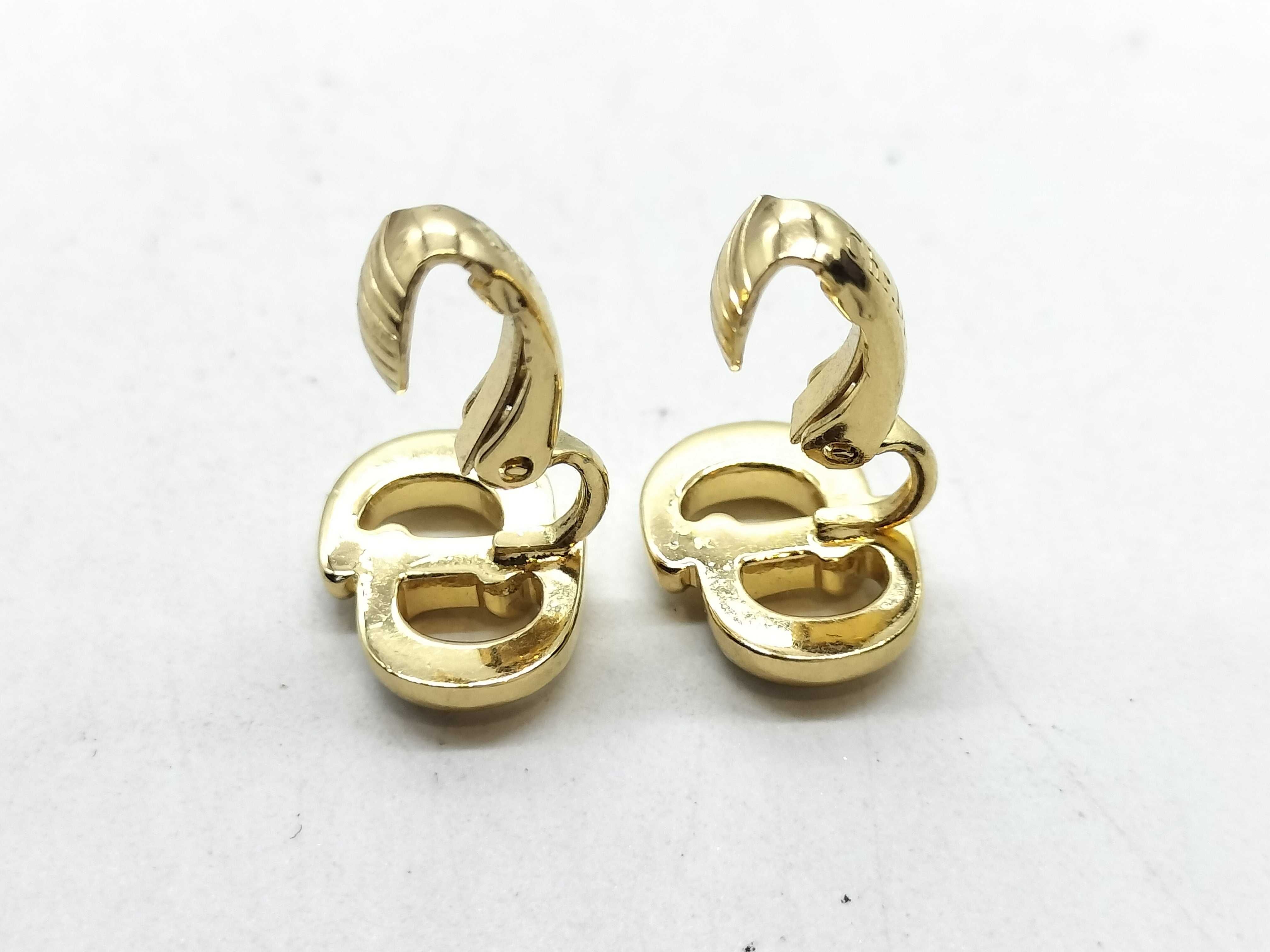Earrings — view 6
