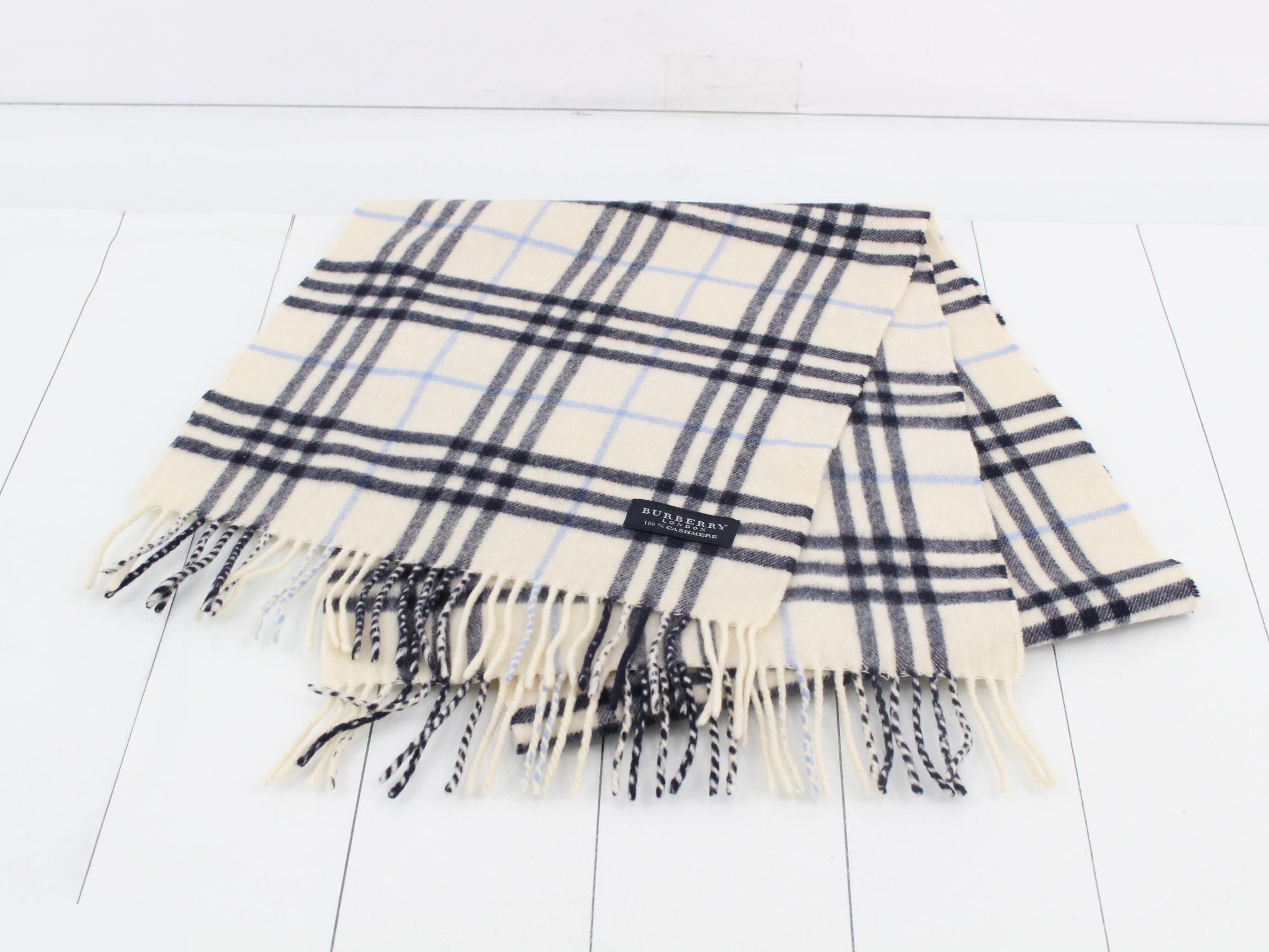 Other lines: Small items, accessories, scarves, cashmere — view 2