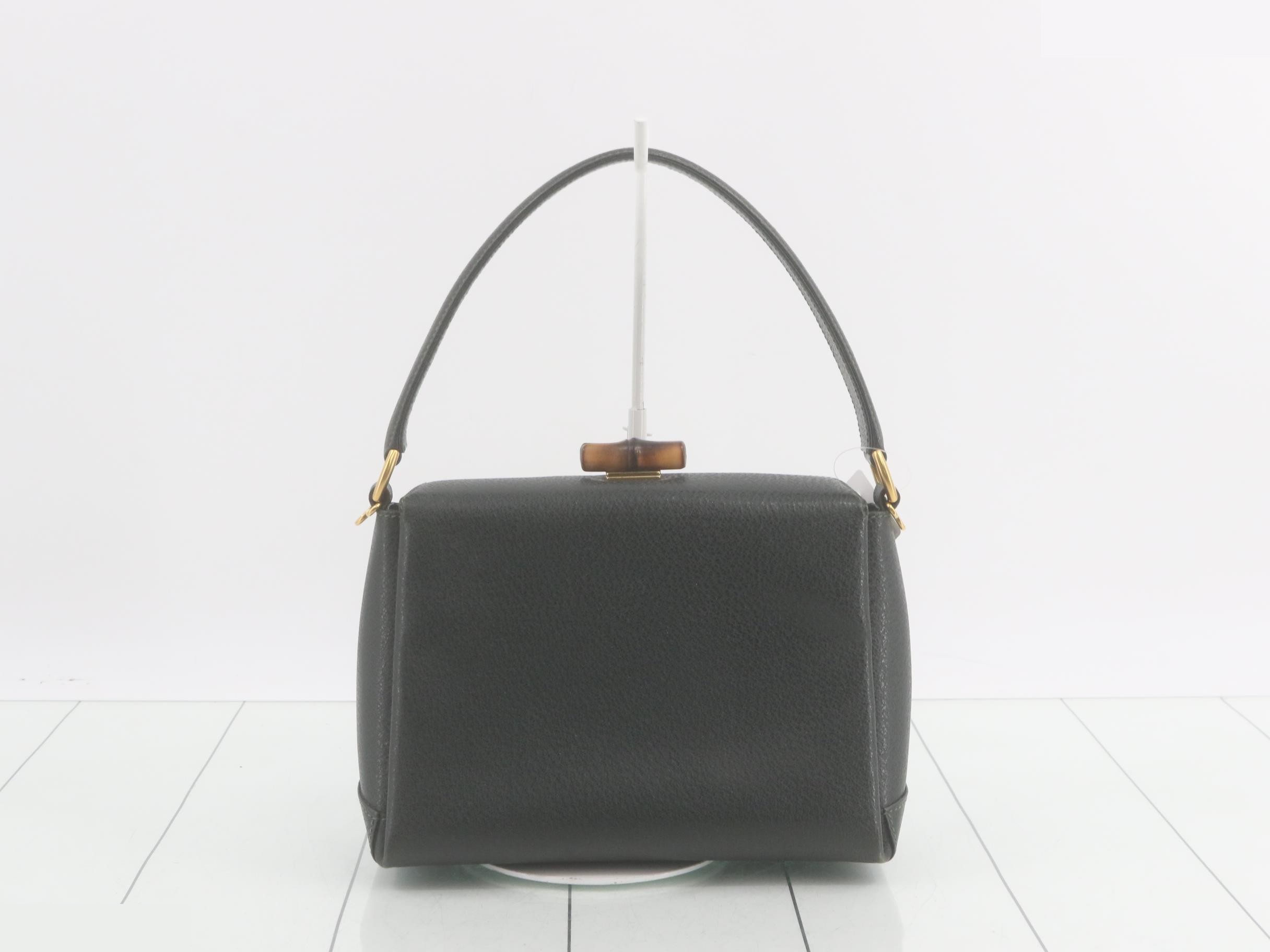 Bamboo Turnlock Shoulder Bag Green — view 2