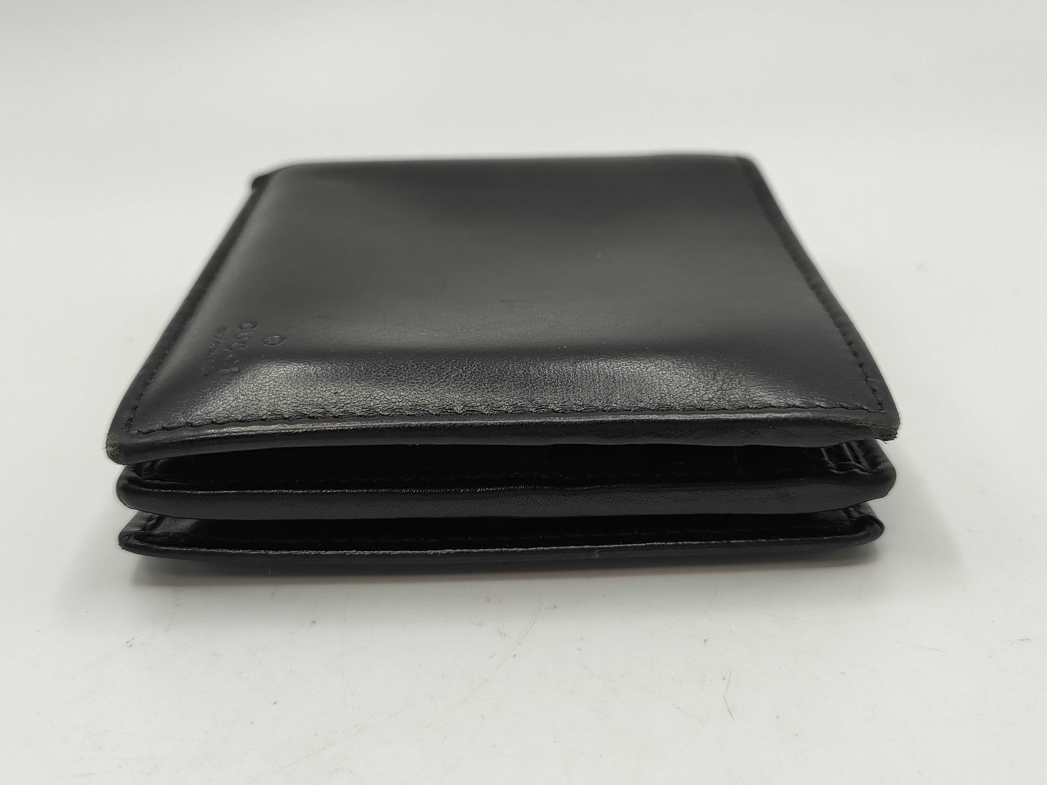 wallet — view 5