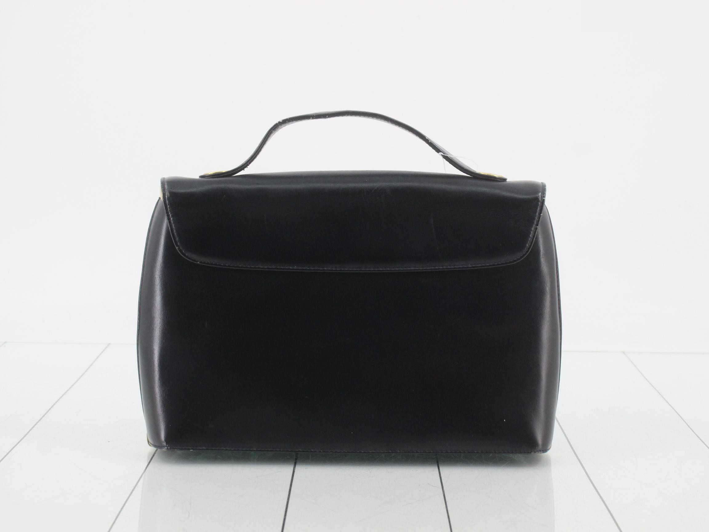 handbag — view 2