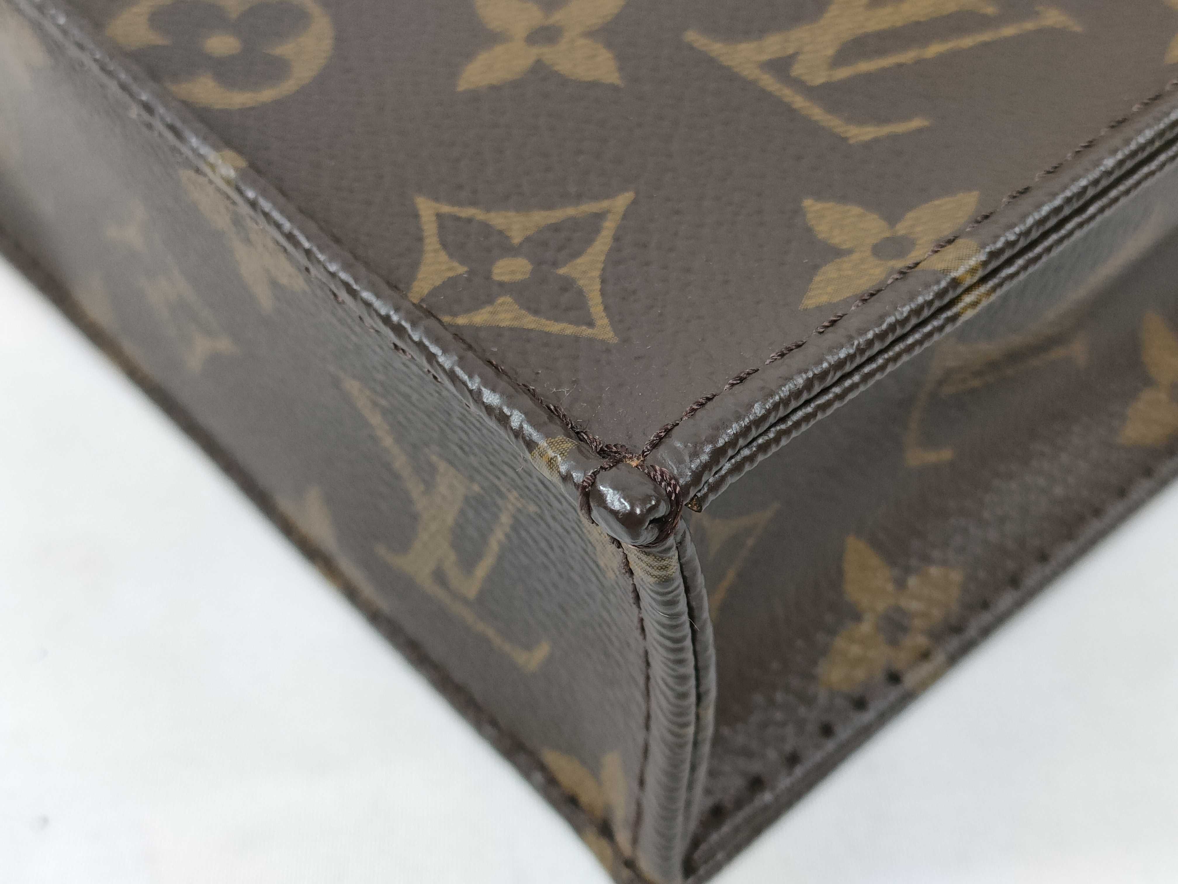 Monogram M69442 Monogram Petite Sac Plat Handbag with Shoulder Strap — view 7
