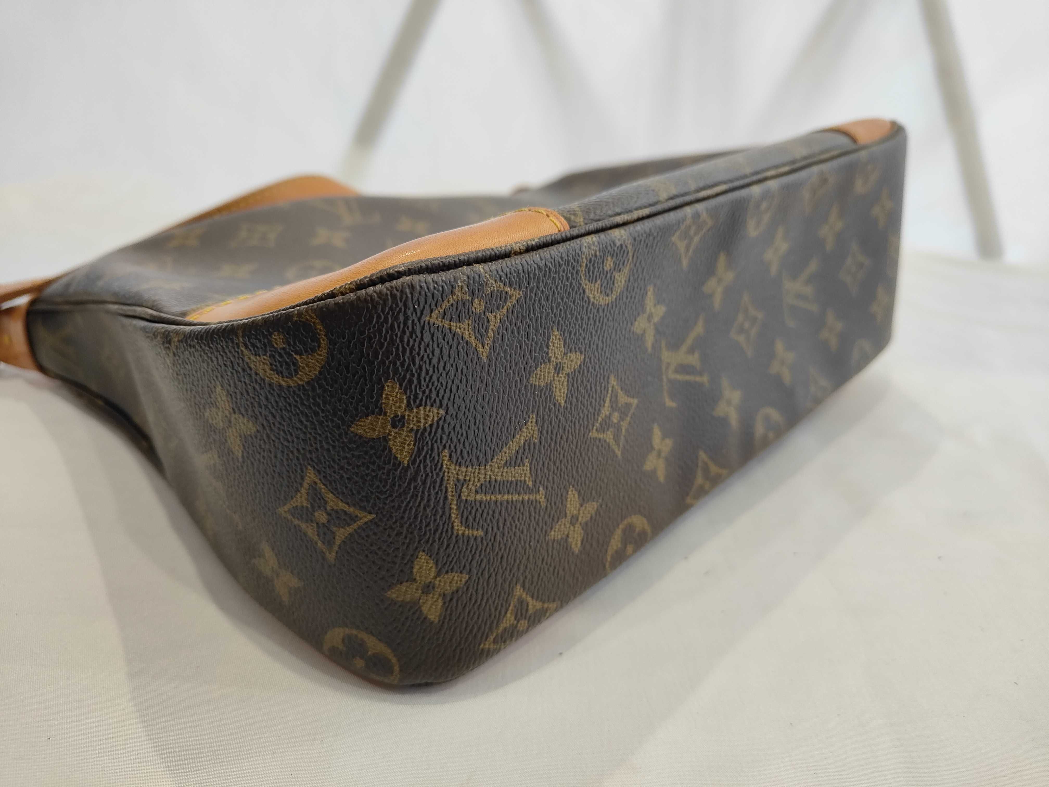 Monogram Boulogne 30 M51265 AS0995 Shoulder Bag — view 4