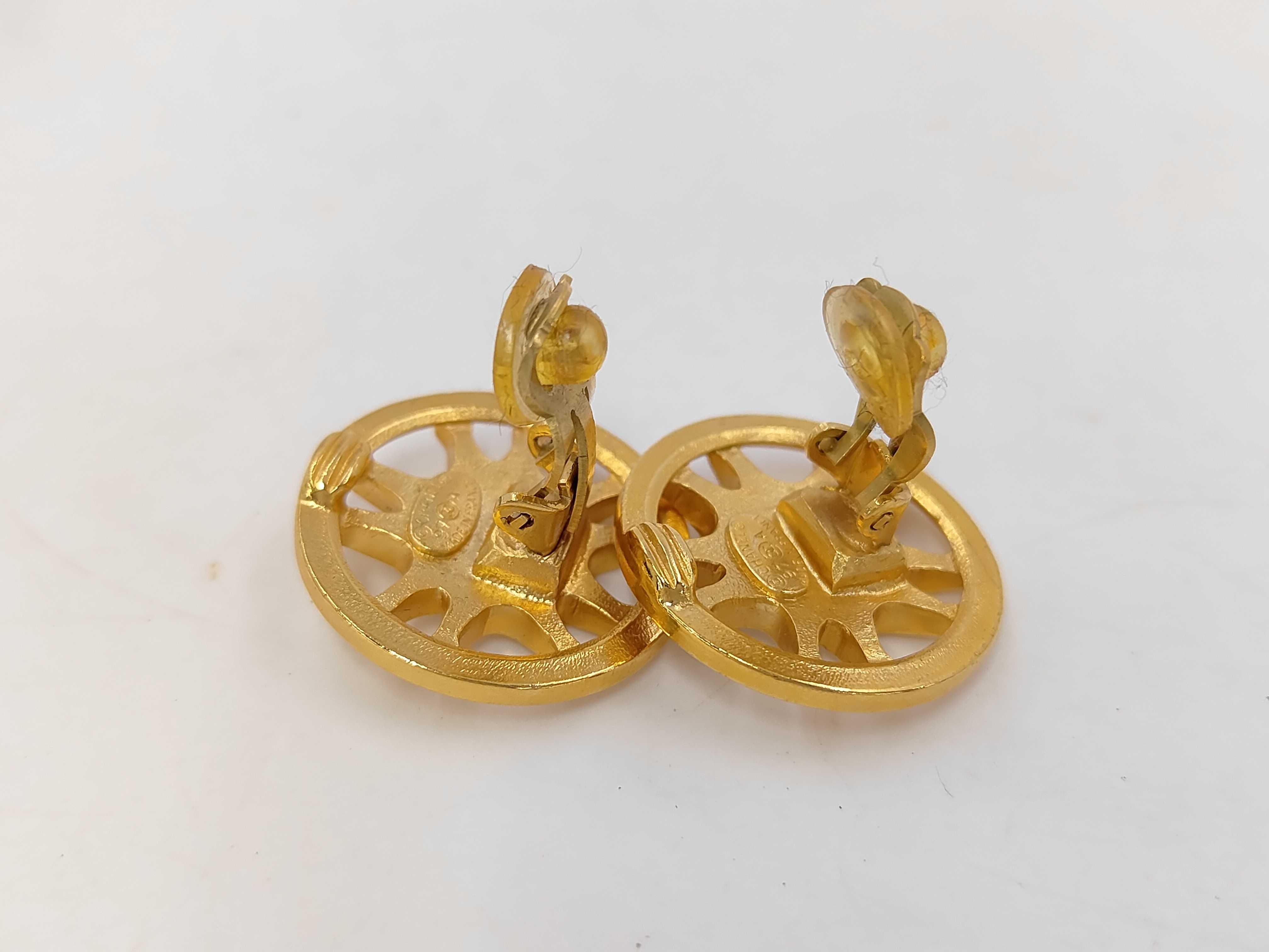 earrings — view 3