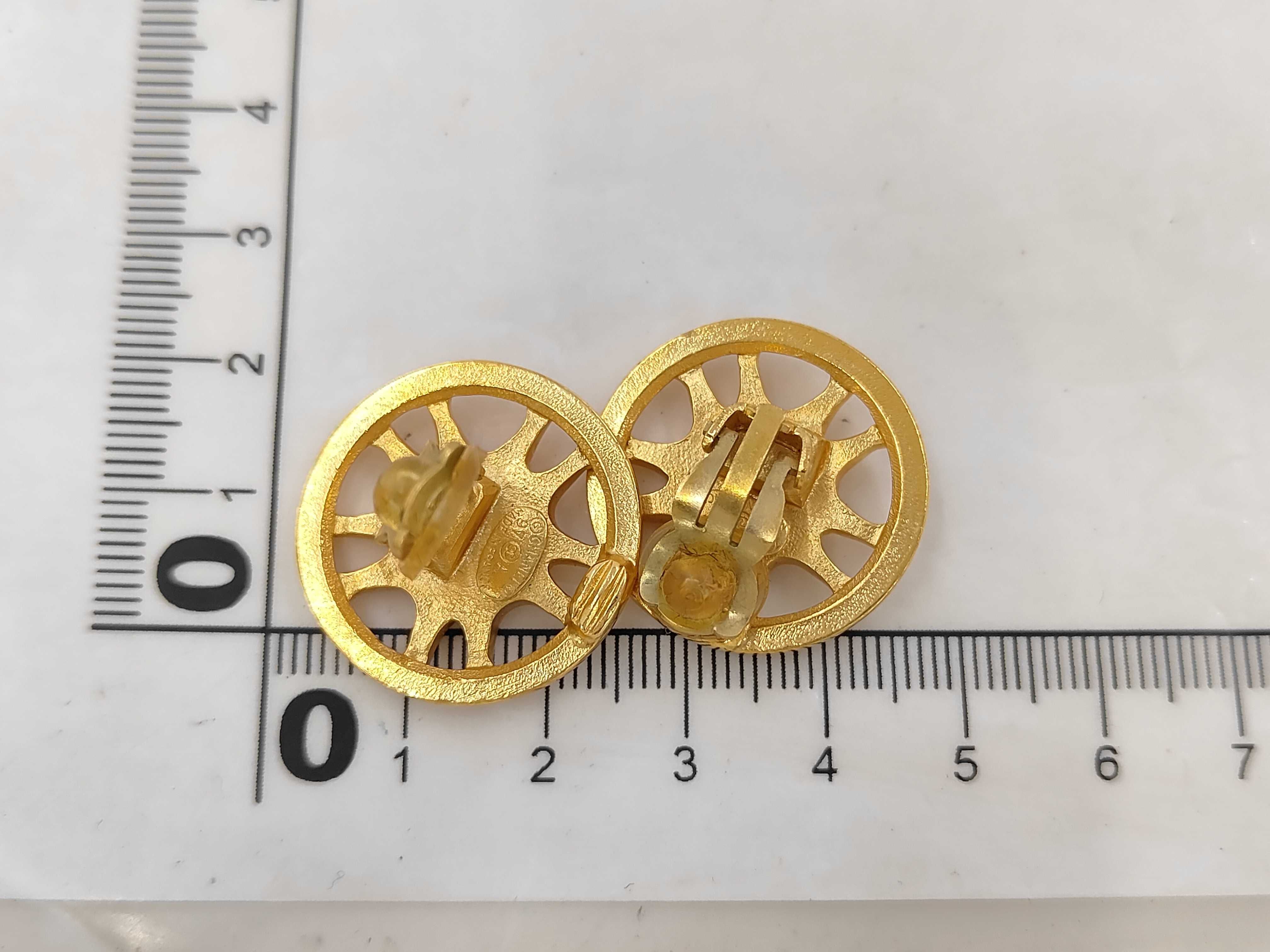 earrings — view 6