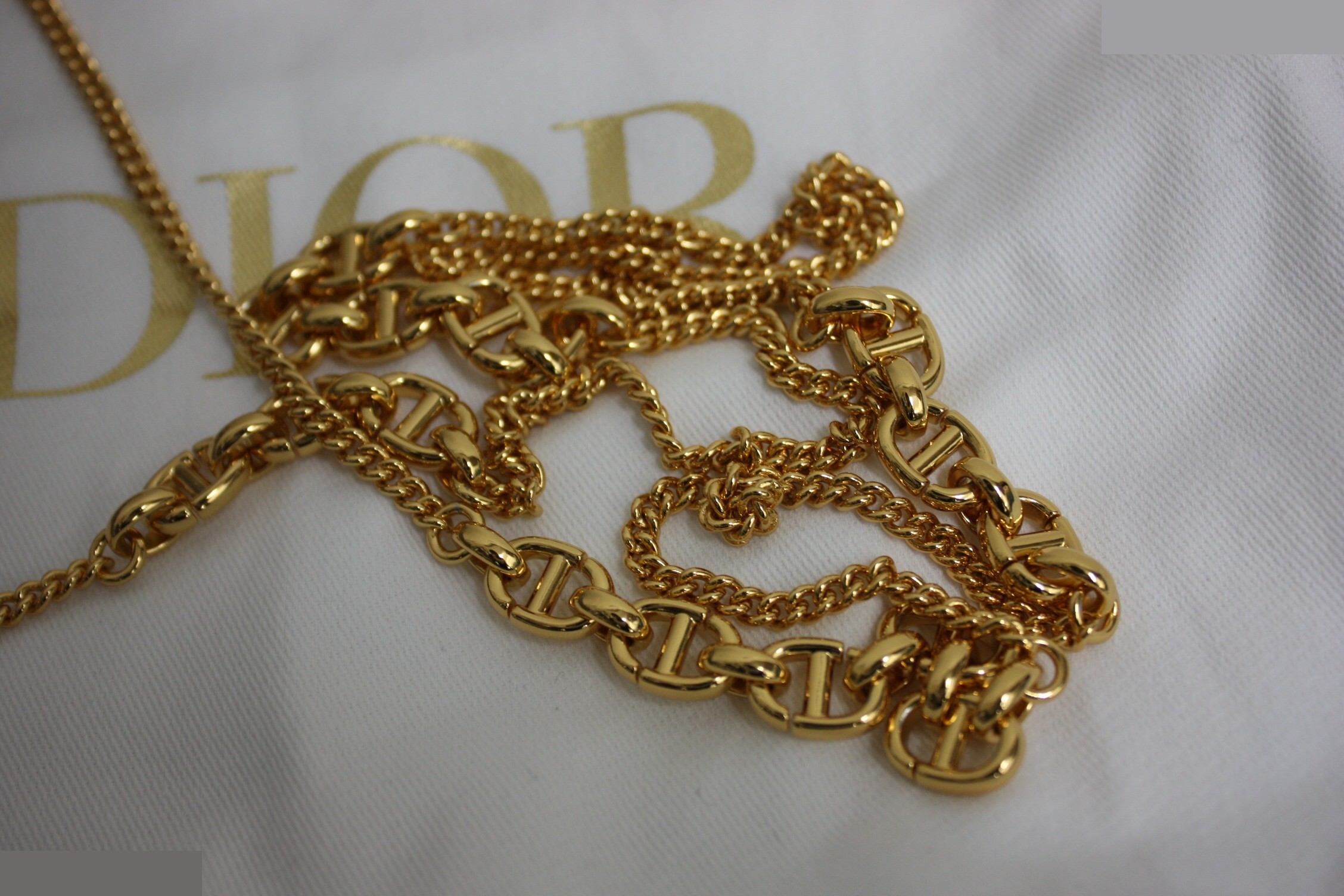 Other lines: Bags & Shoulder Bags - Caro Chain Shoulder Bag — view 4