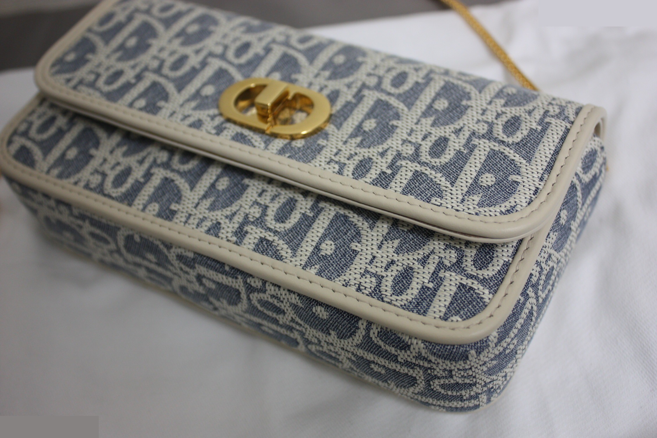 Other lines: Bags & Shoulder Bags - Caro Chain Shoulder Bag — view 6