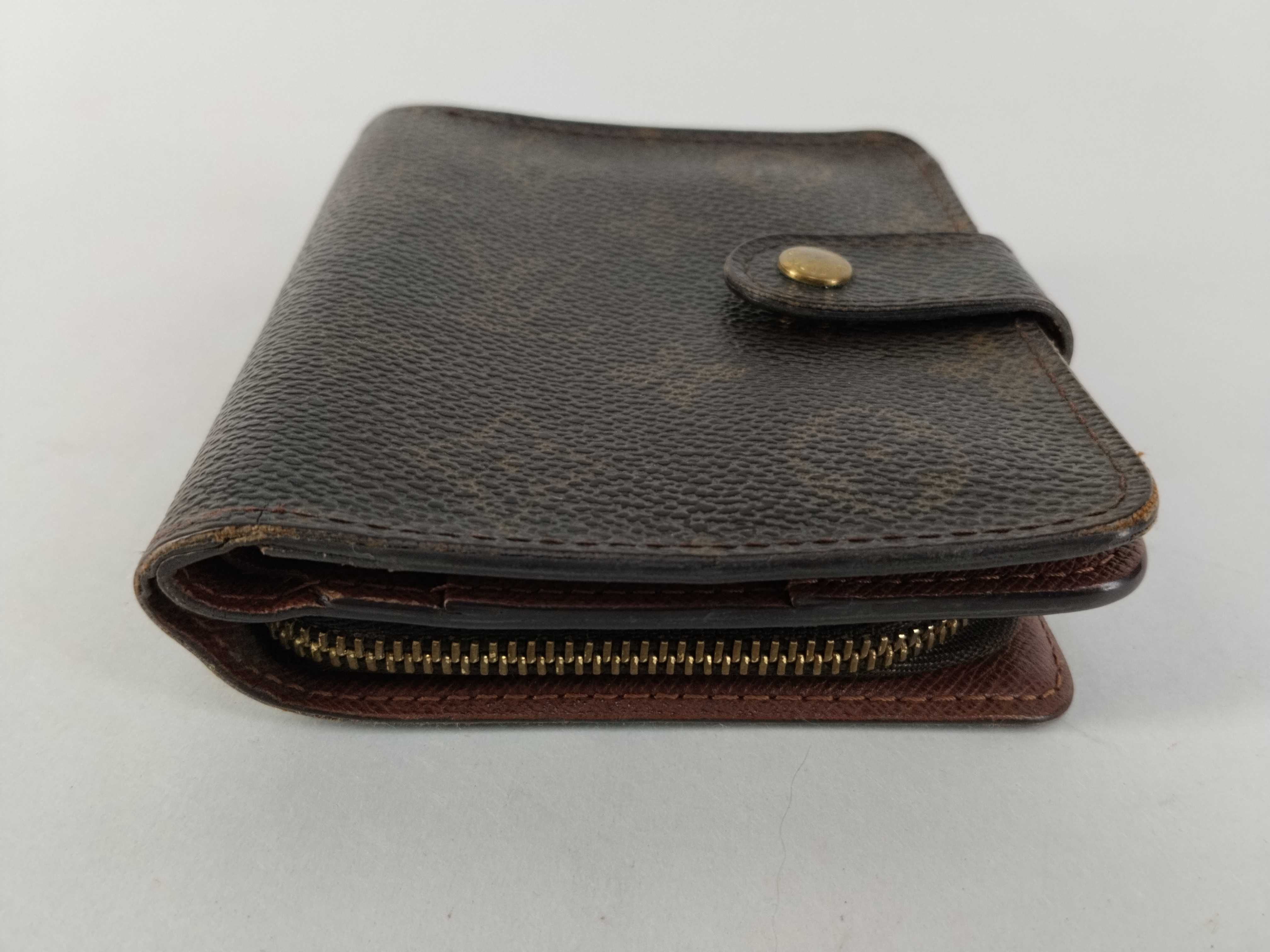 Monogram LV Folding Wallet — view 4