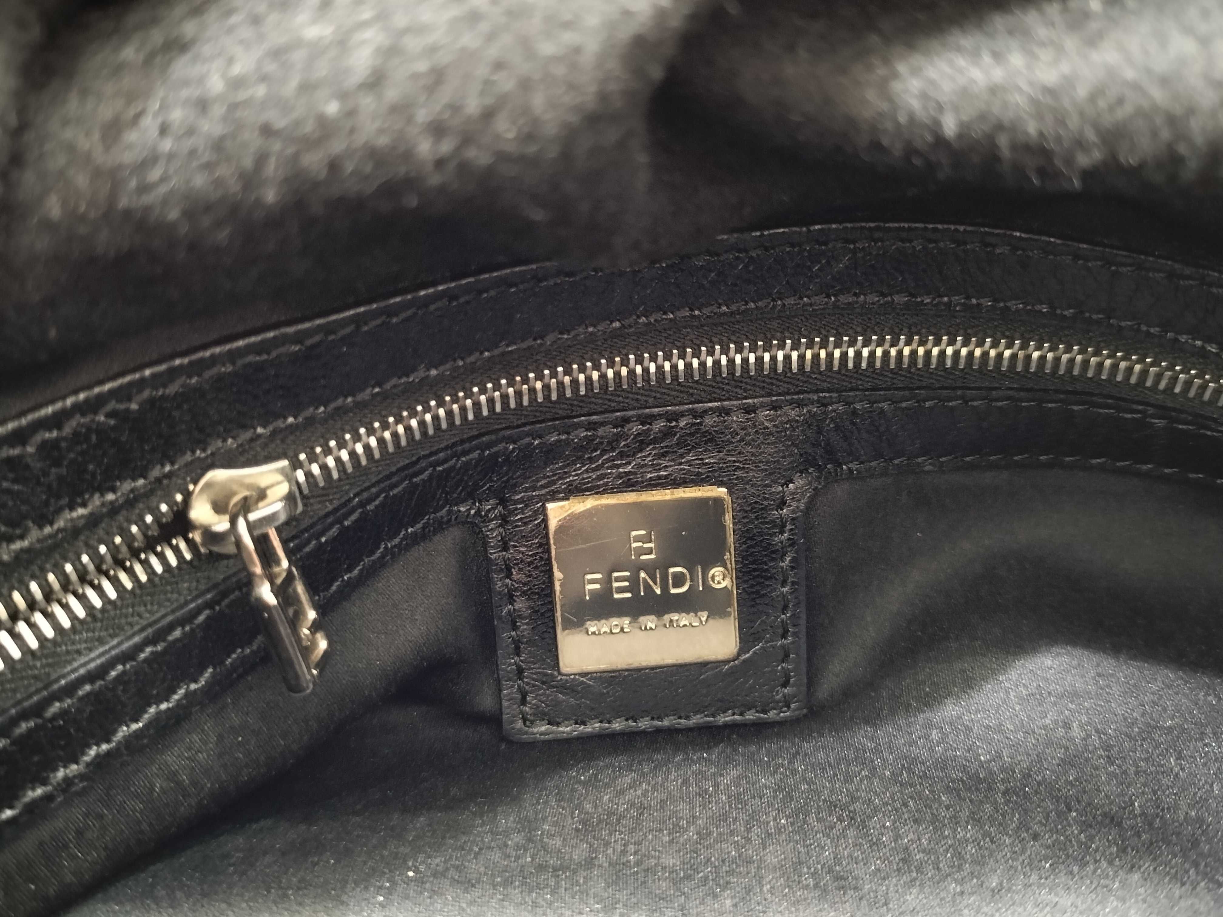 Mamma Fendi Mamma Baguette felt shoulder bag — view 12