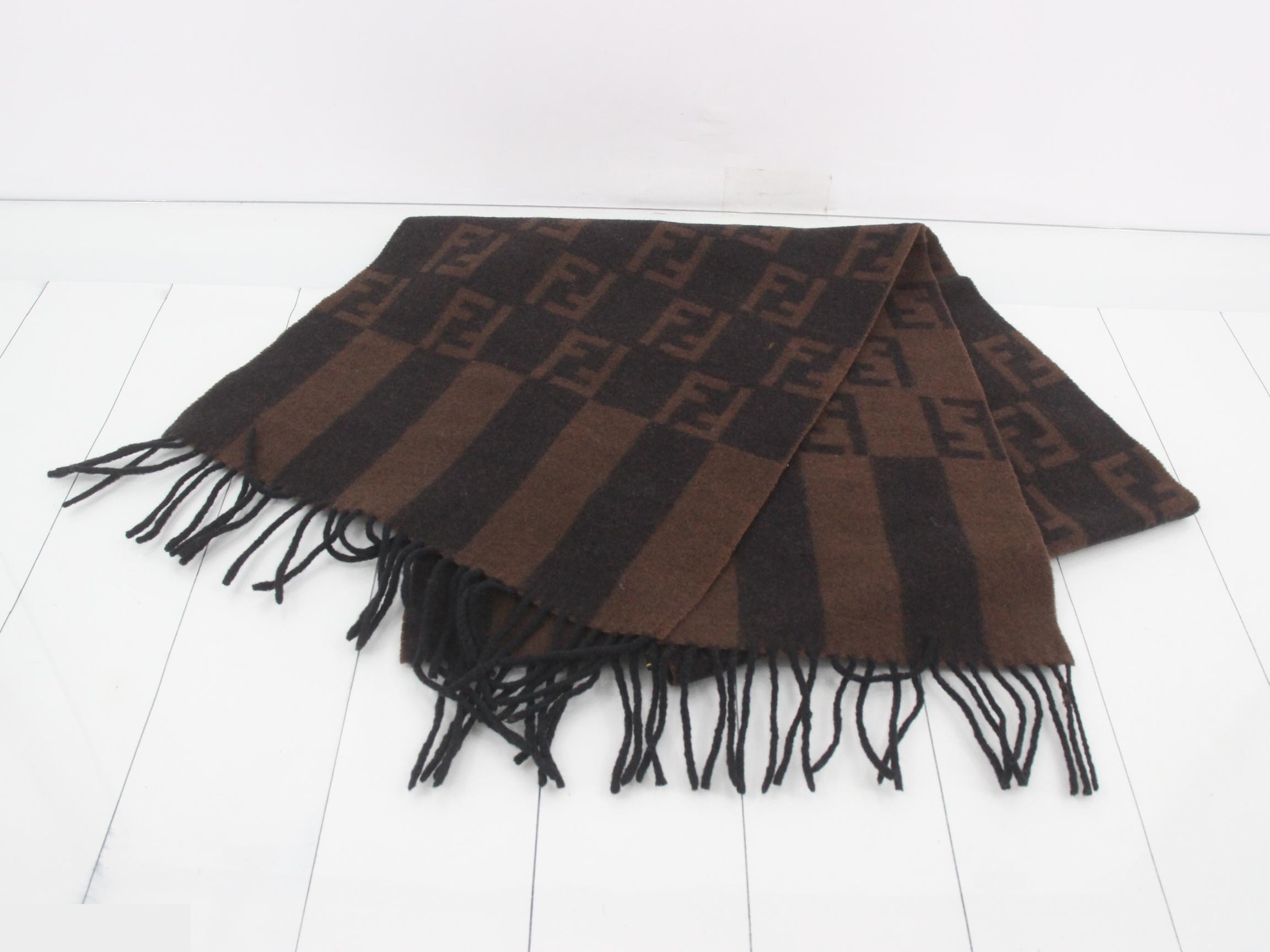 ZUCCA scarf with tag — view 2