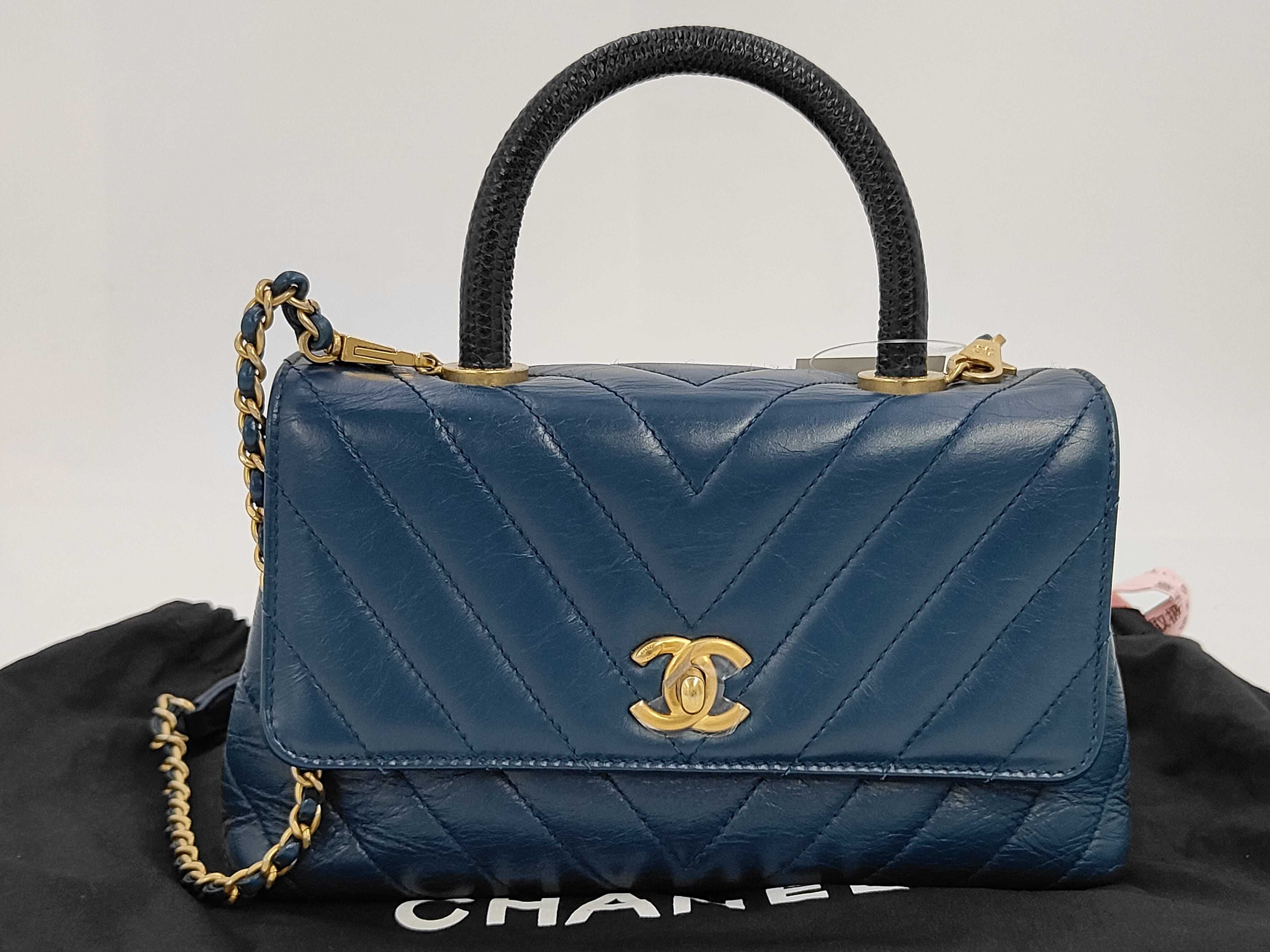 V Stitch Chevron Coco Handle XS Leather Handbag