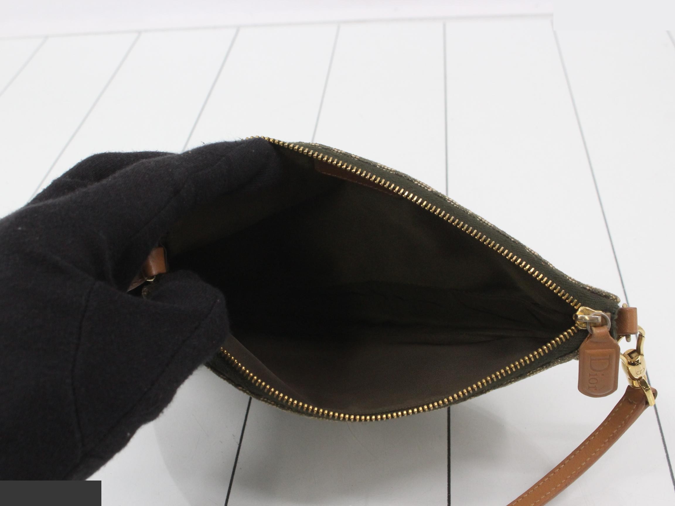 Trotter Saddle Shoulder Bag — view 4