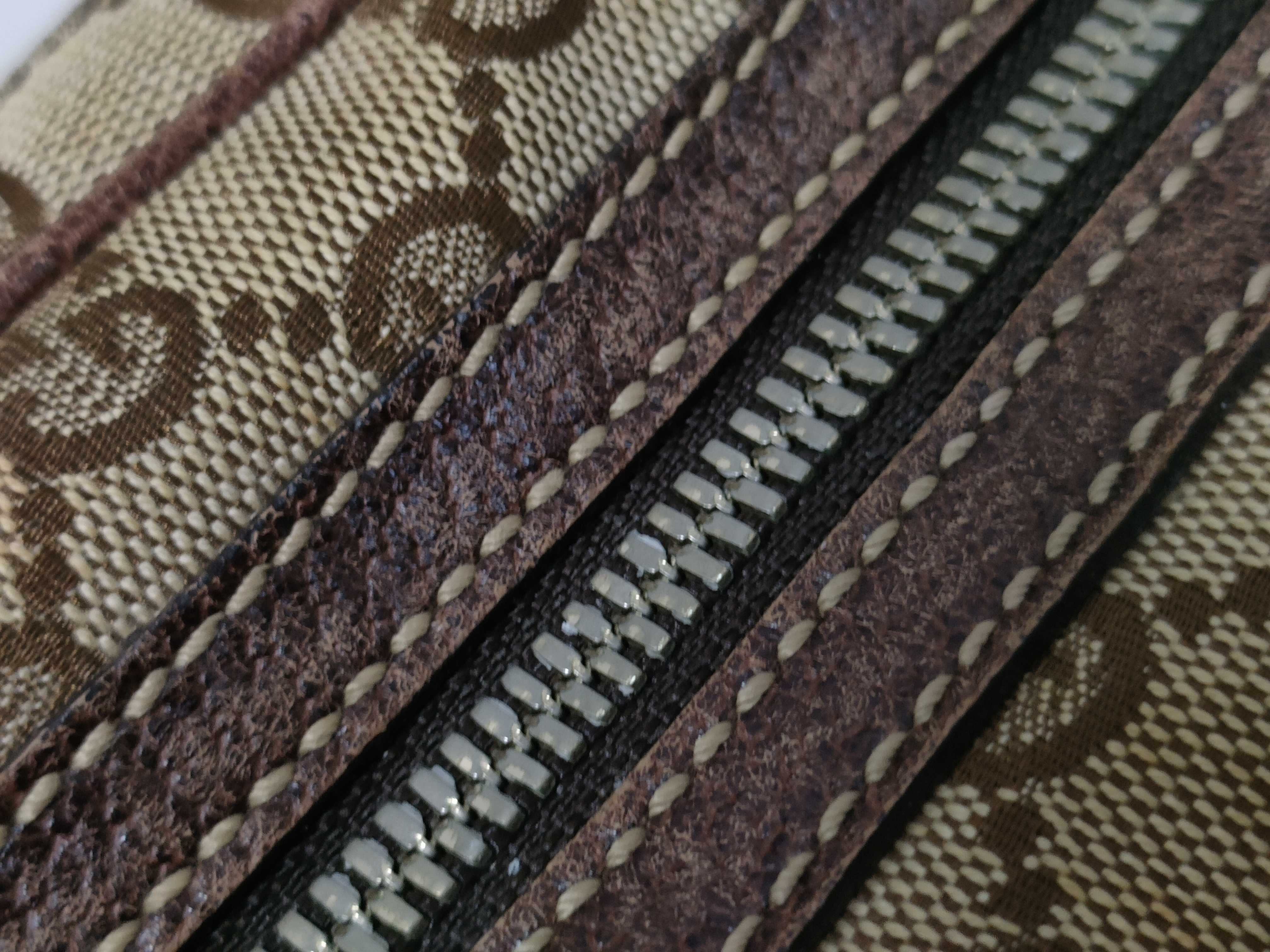 GG Canvas Handbag — view 8