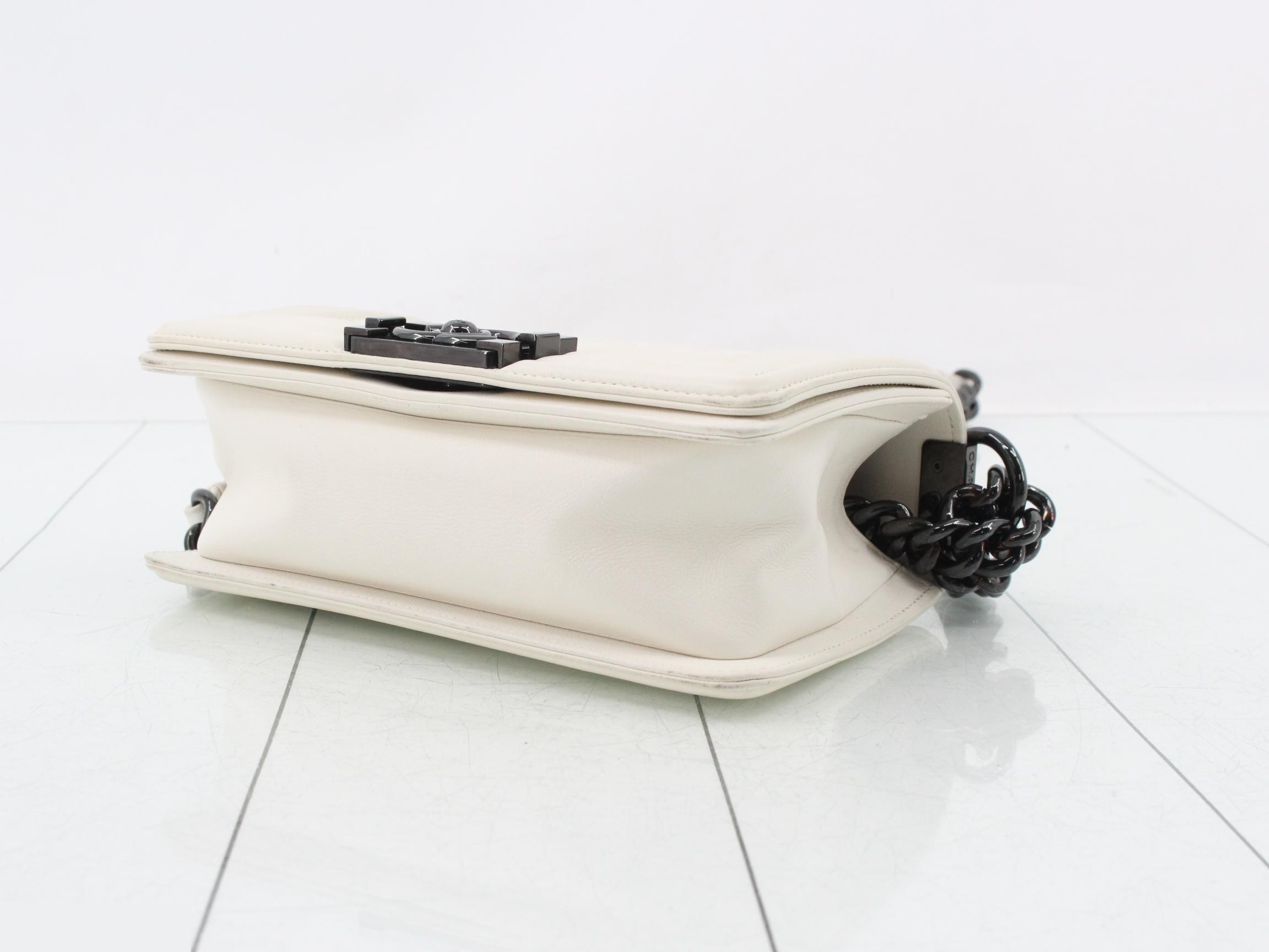Boy Chanel Leather Chain Shoulder Bag, White — view 6