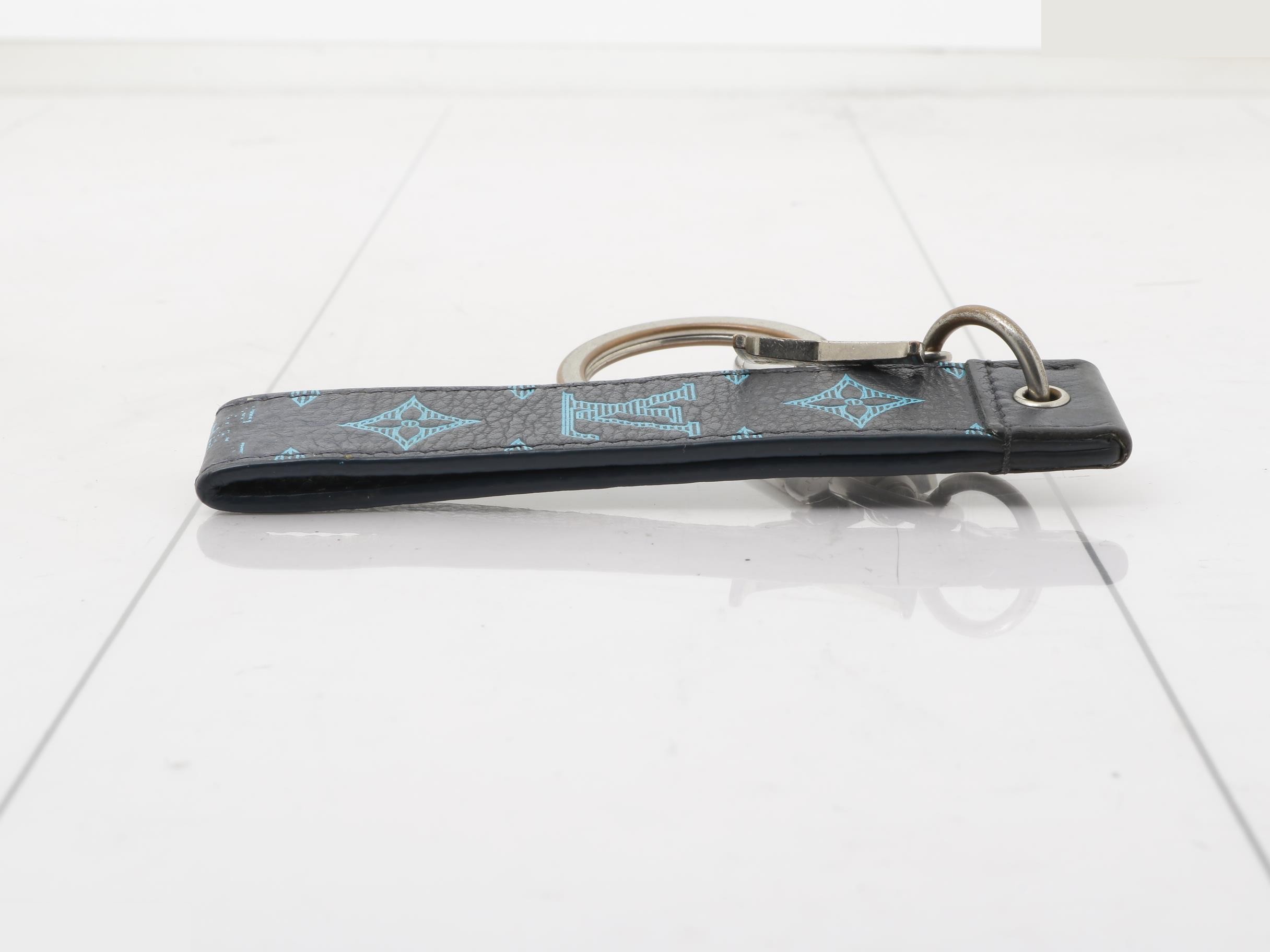 key ring — view 3