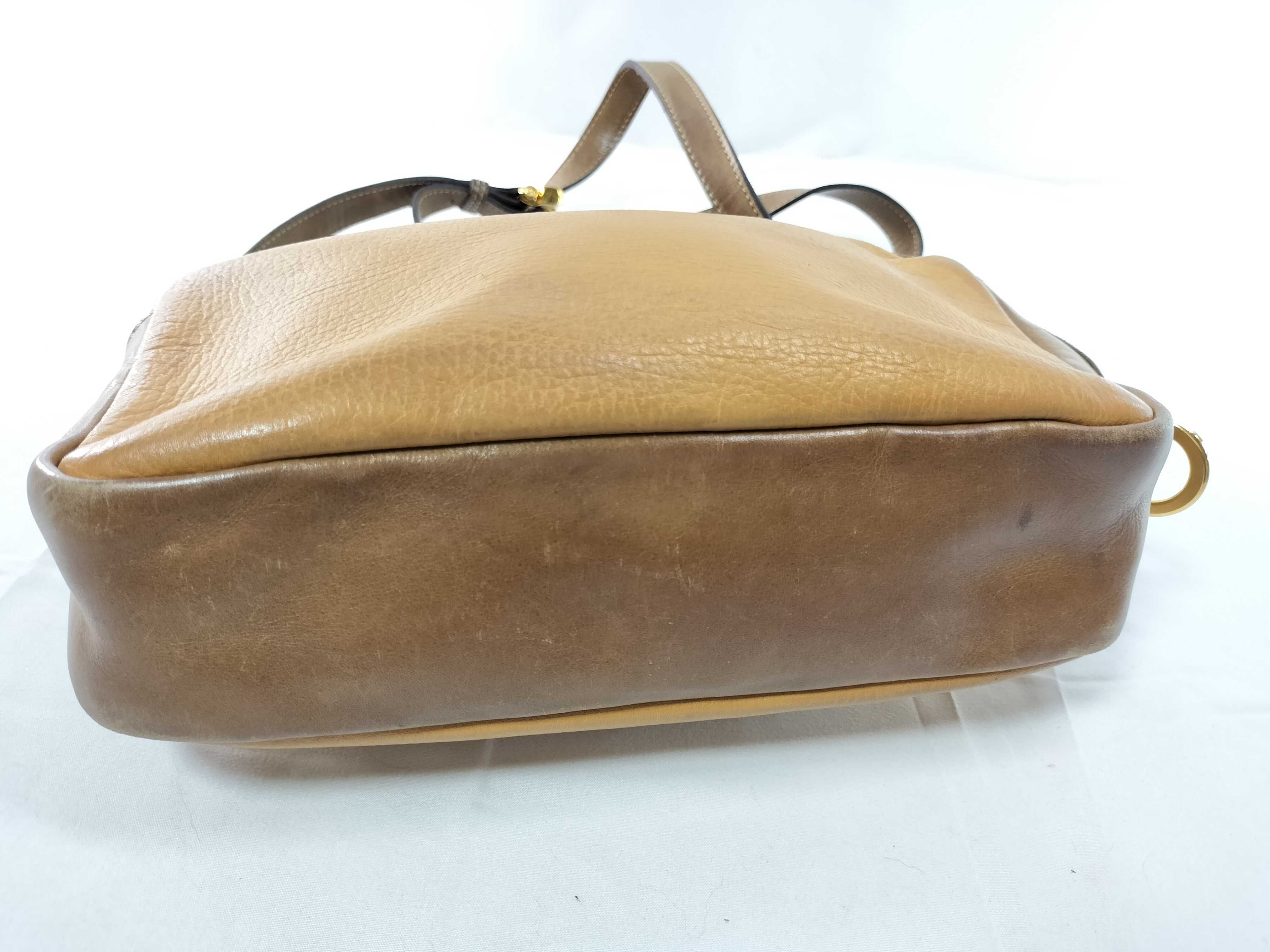 Anagram Leather Shoulder Bag — view 8