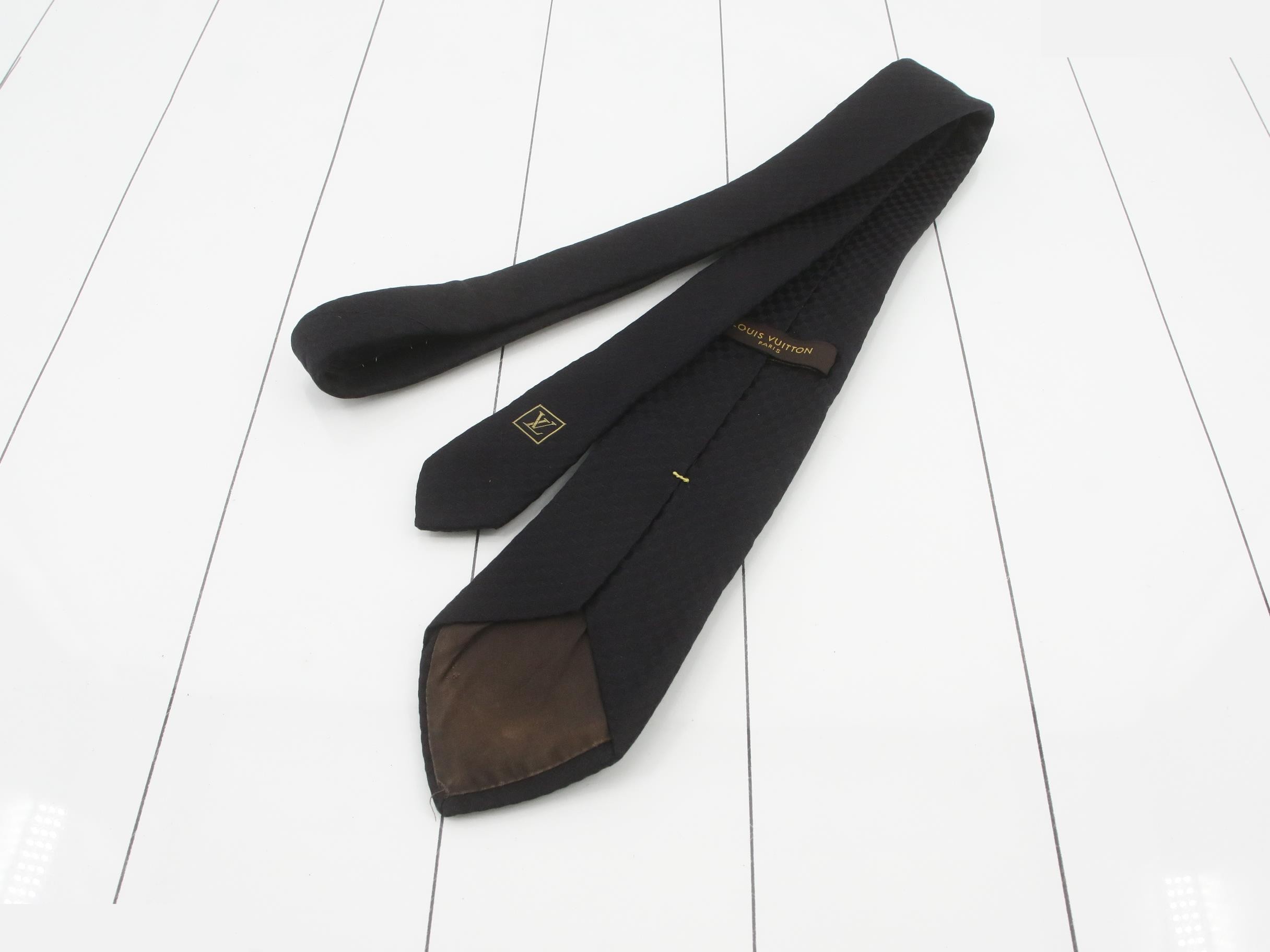 LOUIS VUITTO necktie — view 2
