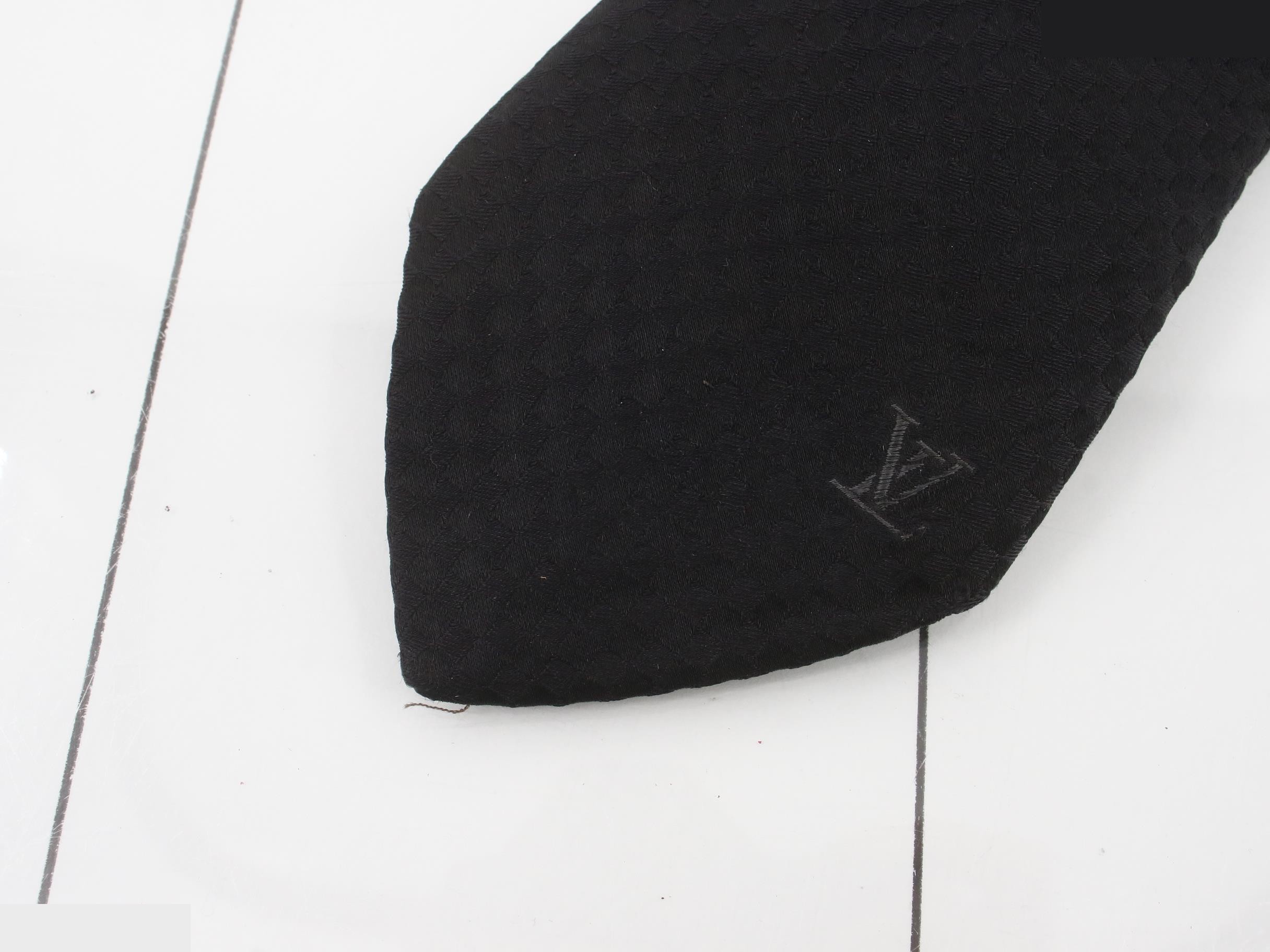 LOUIS VUITTO necktie — view 3