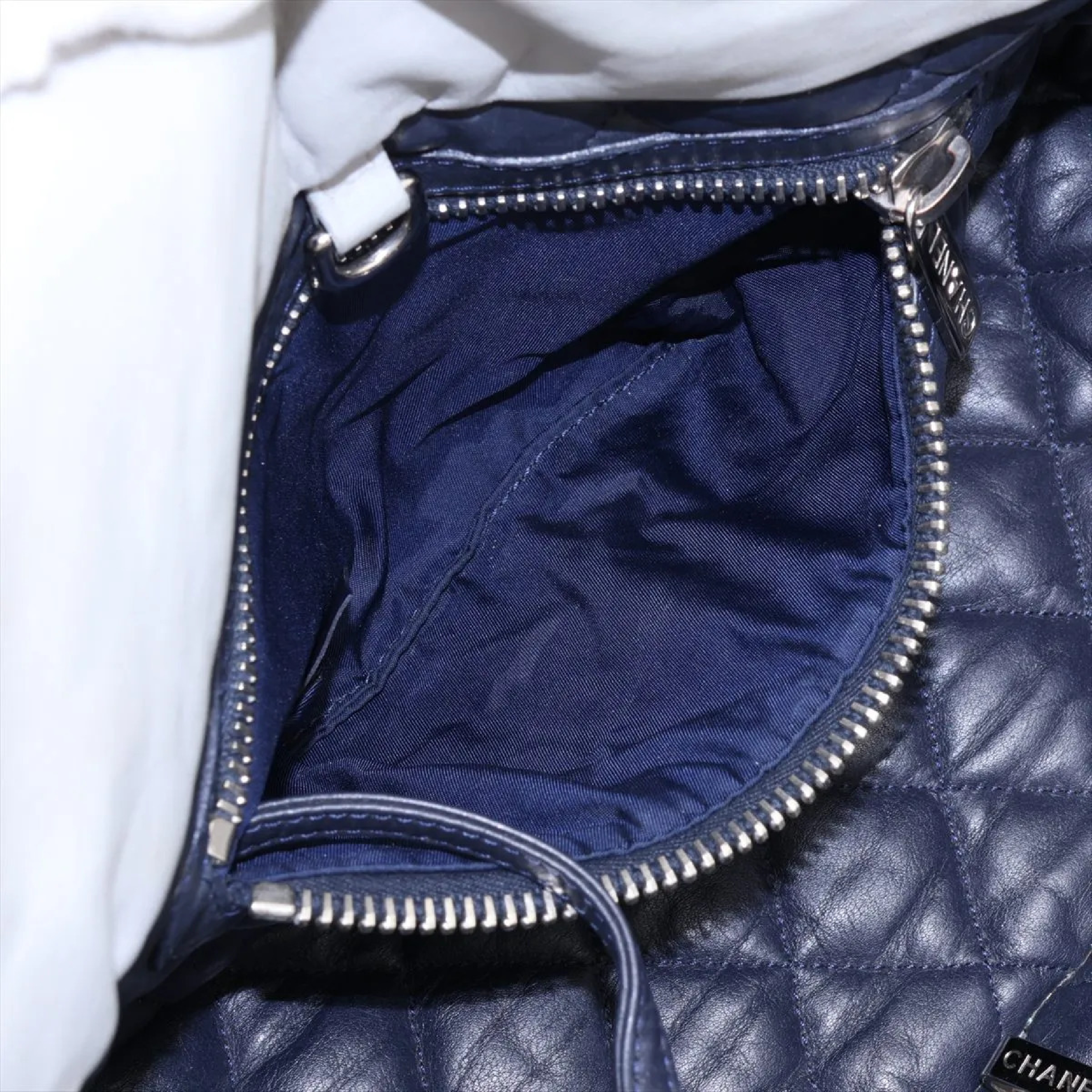 Coco Cocoon Leather Tote Bag (Serial Number 13) - Handbag — view 6