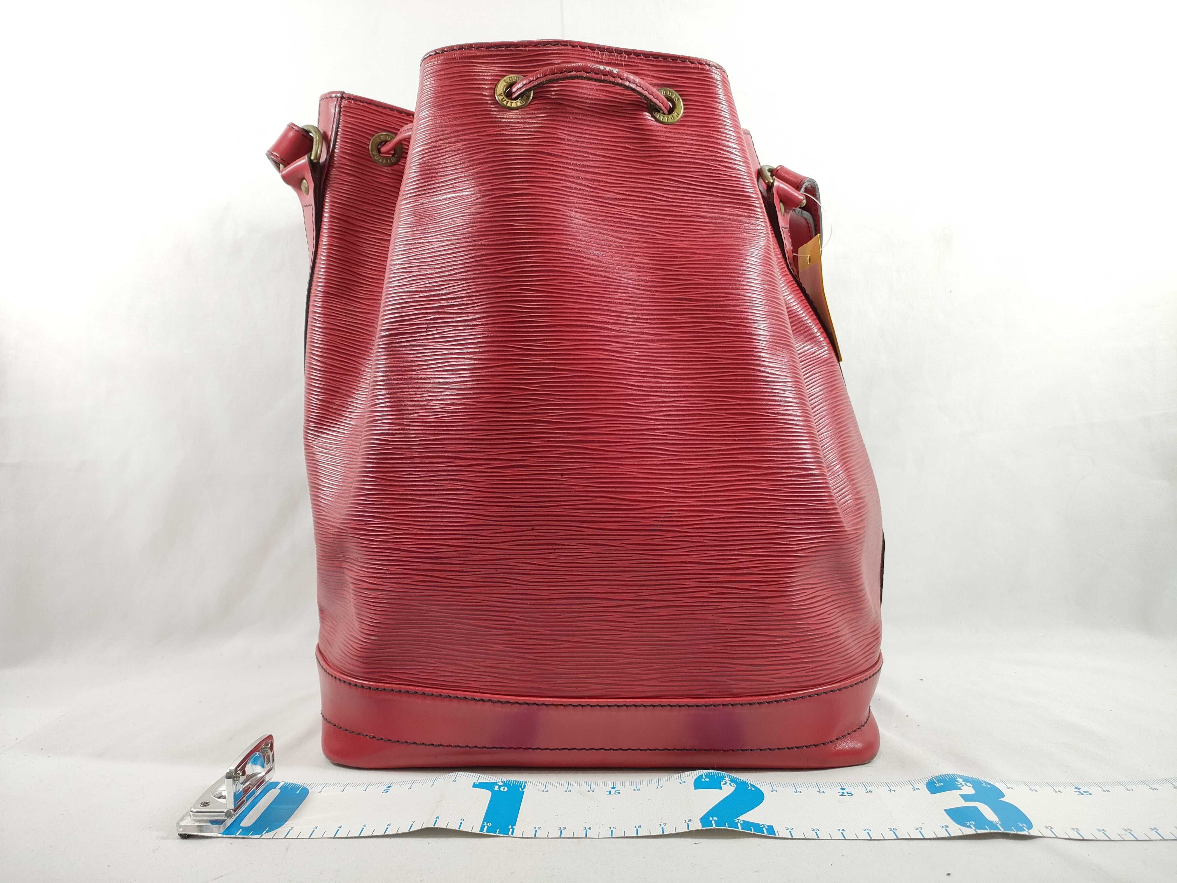 Epi Noé Shoulder Bag — view 2