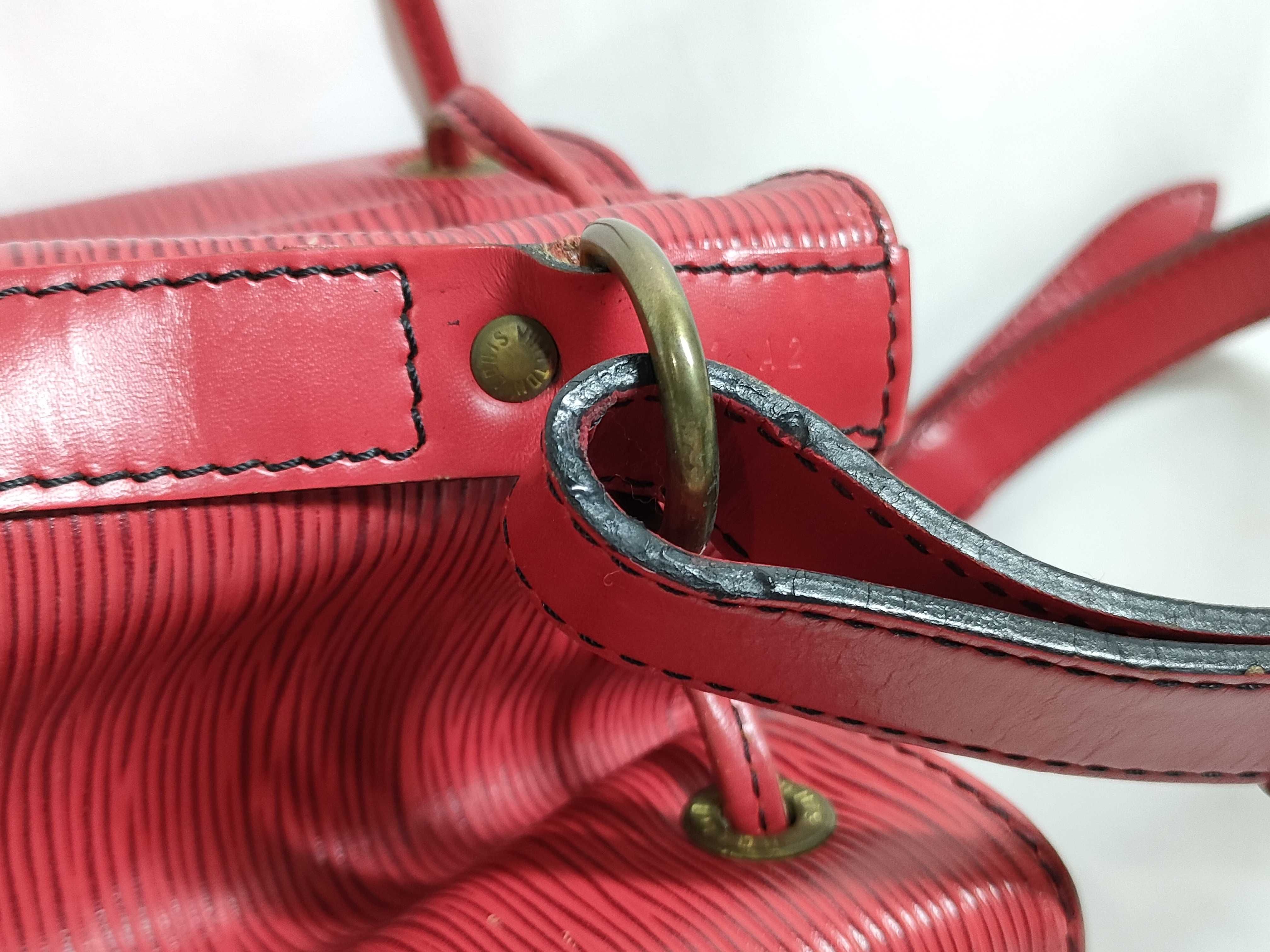 Epi Noé Shoulder Bag — view 5