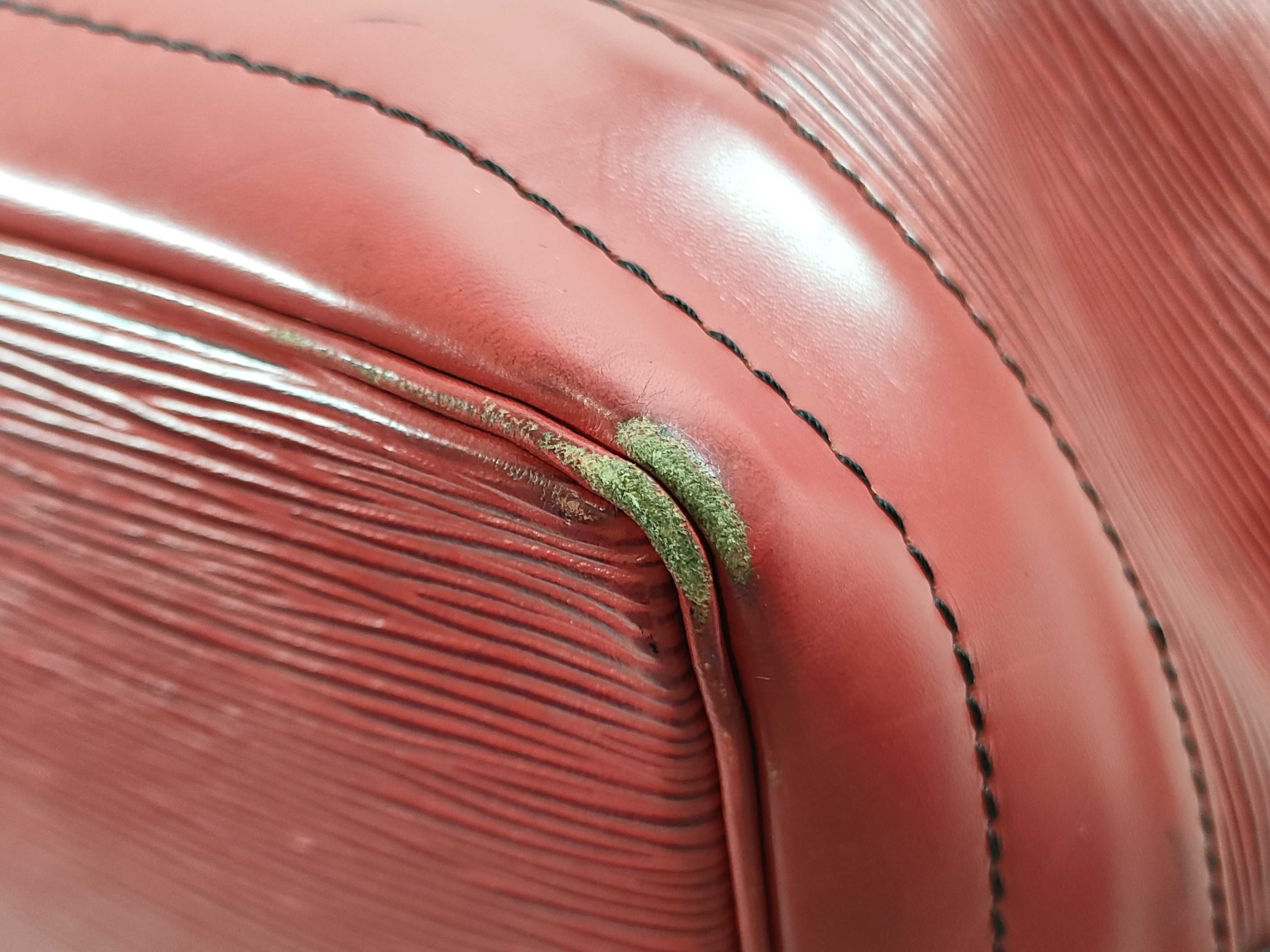 Epi Noé Shoulder Bag — view 6