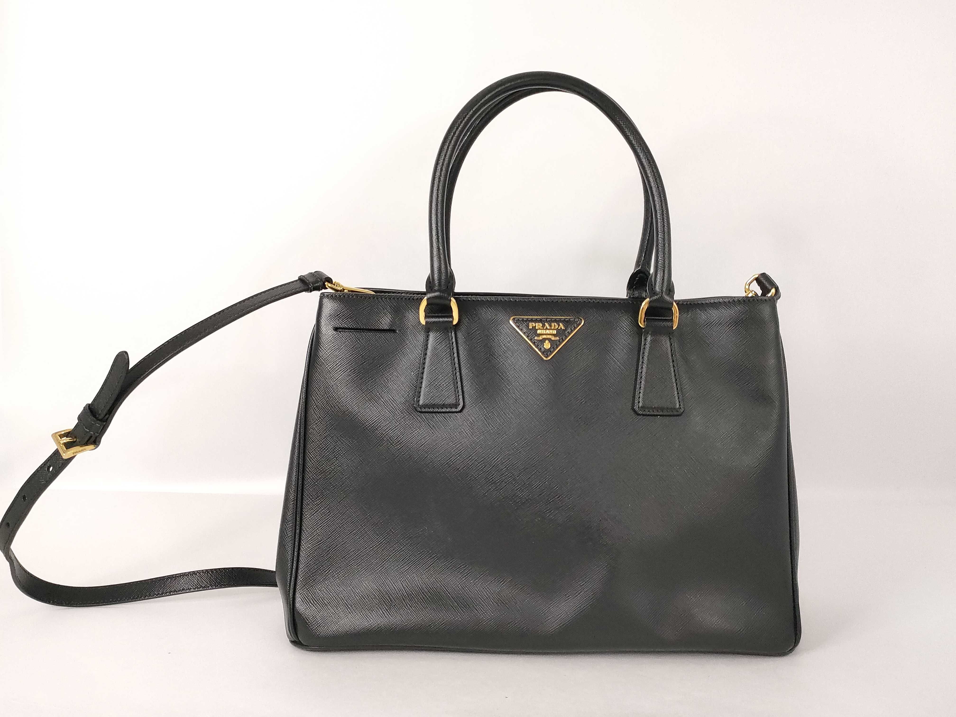 Galleria Medium Saffiano Black Handbag