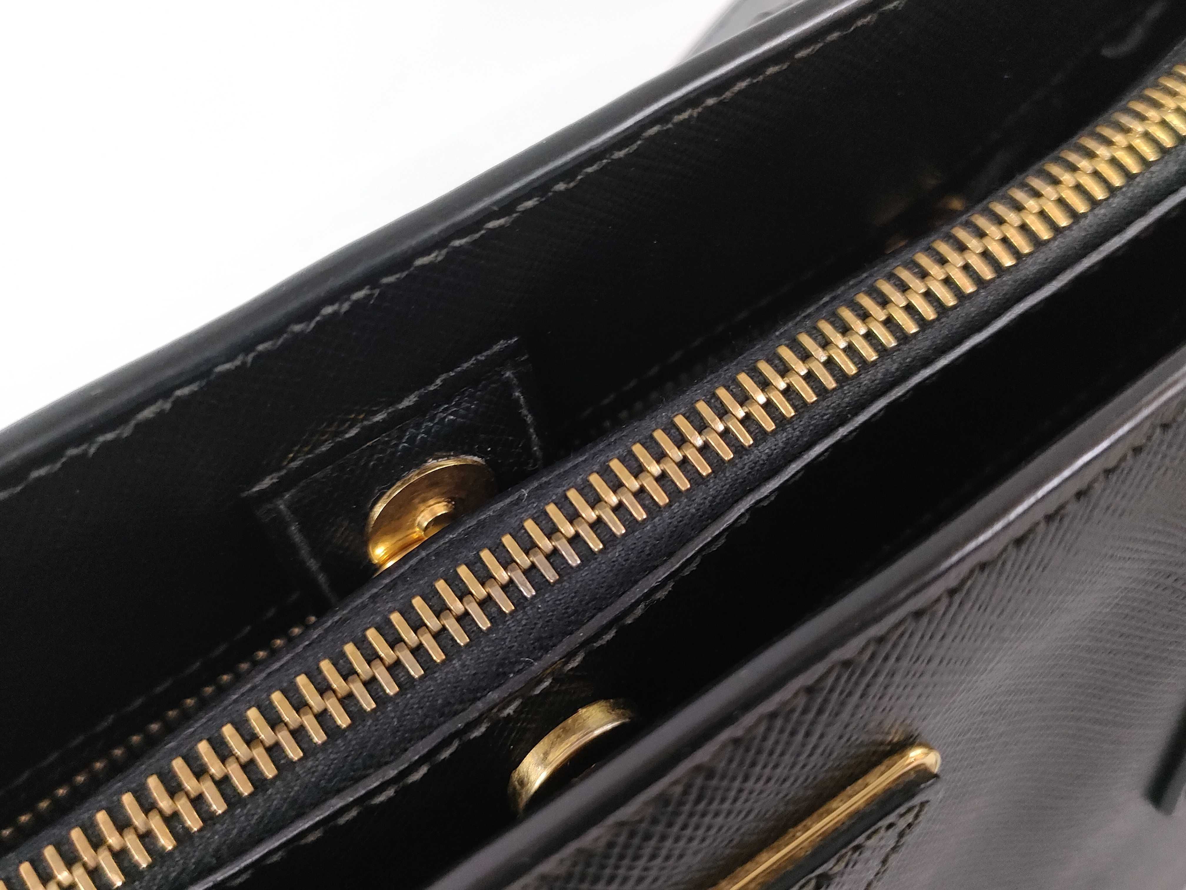 Galleria Medium Saffiano Black Handbag — view 11
