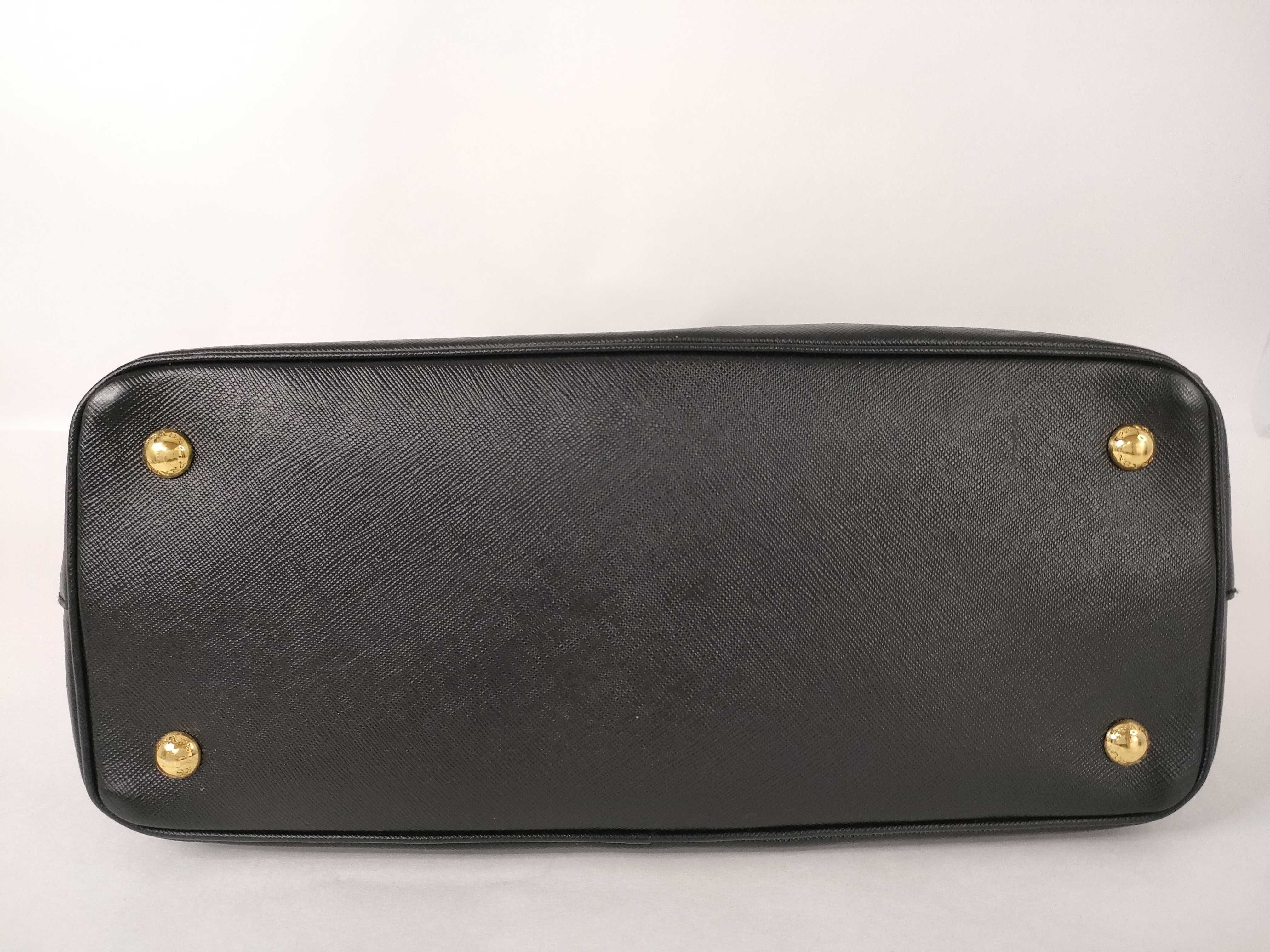 Galleria Medium Saffiano Black Handbag — view 8