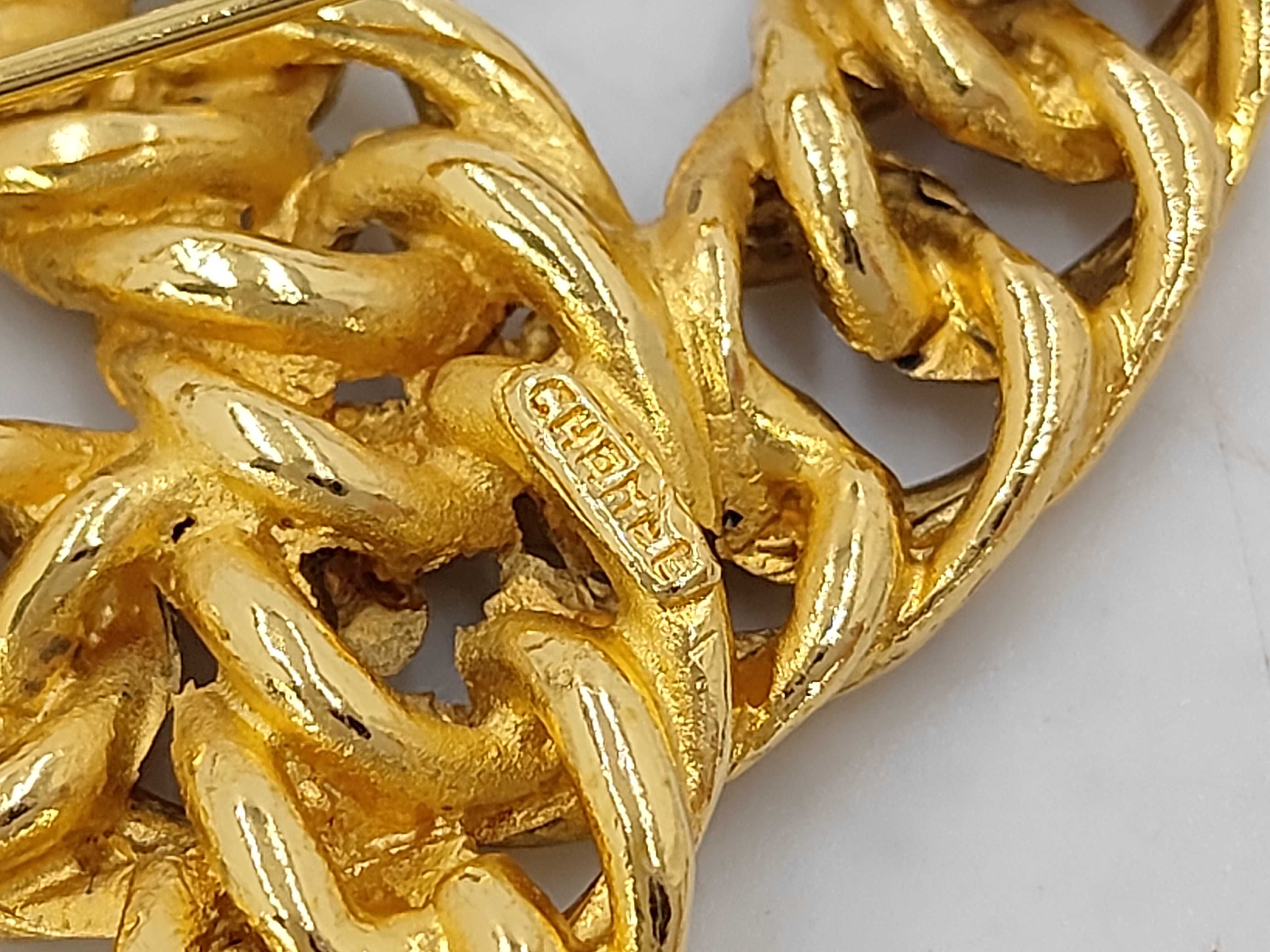 brooch — view 4