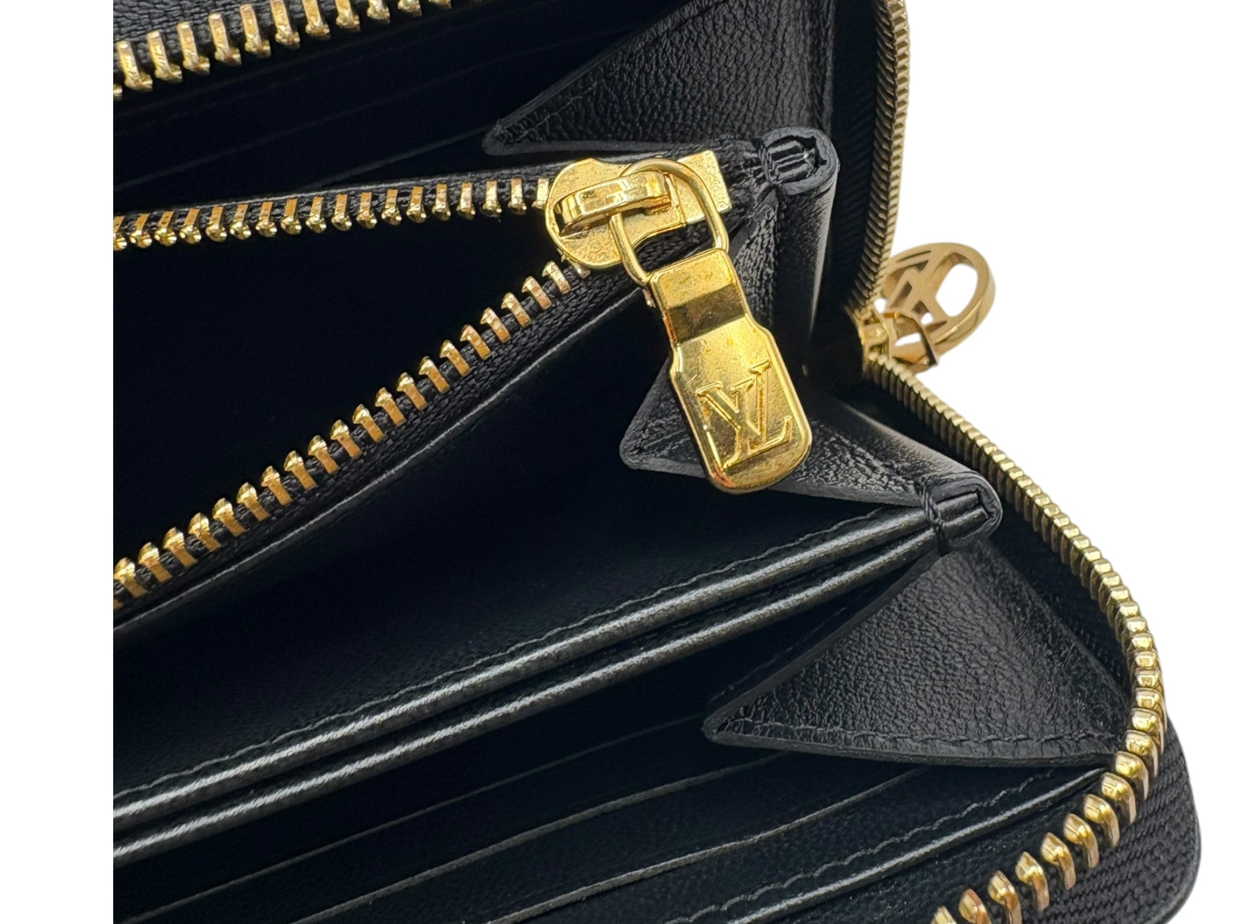 Monogram Embossed Zippy Wallet M81510 Noir Round Zip Wallet (RFID detected) — view 9