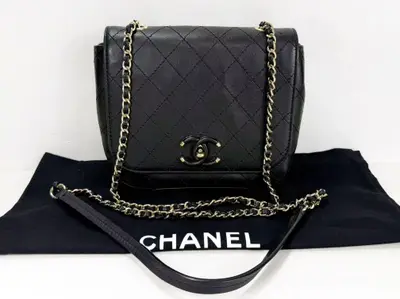 Black Matelassé Shoulder Bag, W19/H16/D4.5cm (approx.), serial number in the 27 range, with dust bag and seal, gold hardware, 27864295.