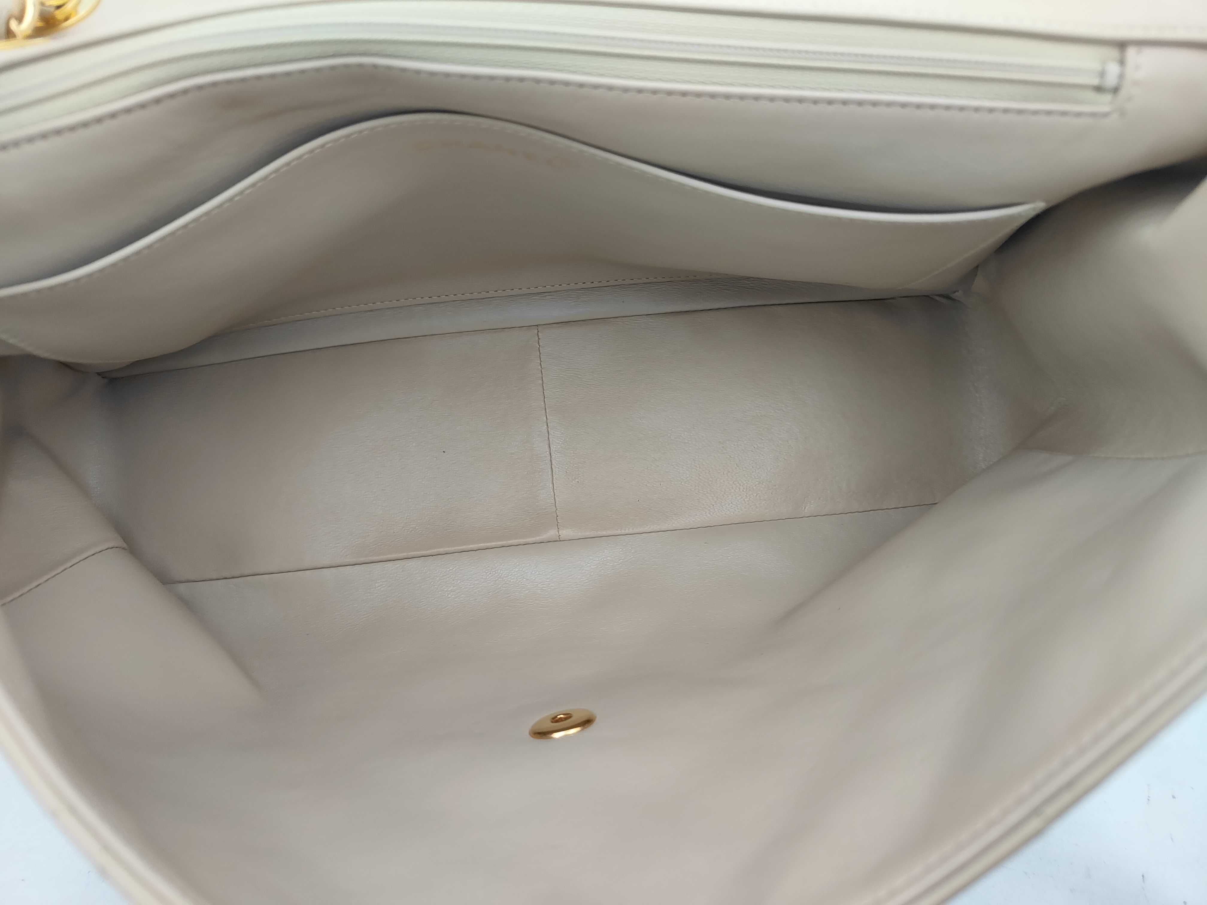 Matelassé Shoulder Bag — view 7